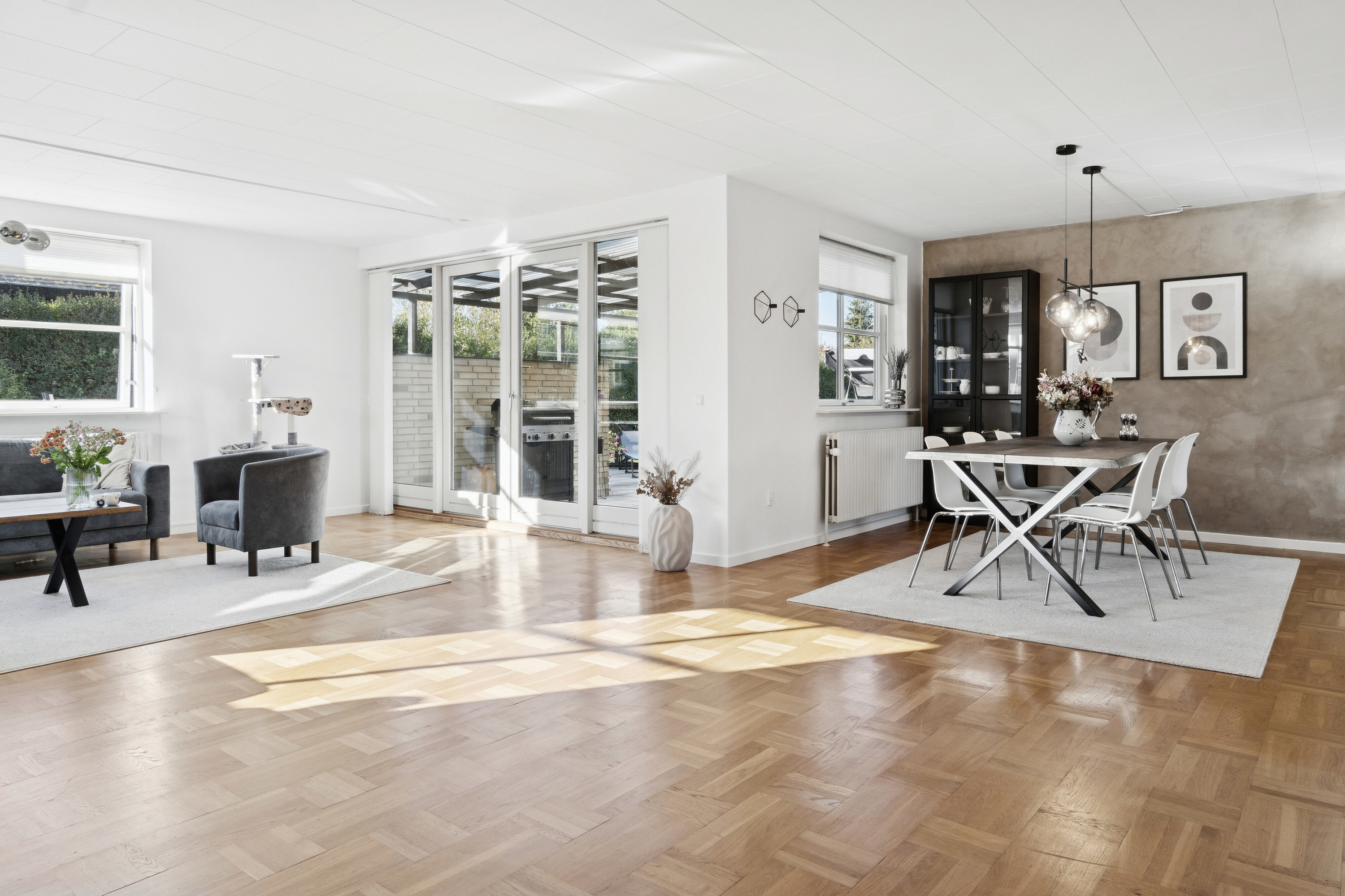 Fremhævet stue billede i fuldskærmstilstand. Billede af Provstehøjen 10, 4300 Holbæk