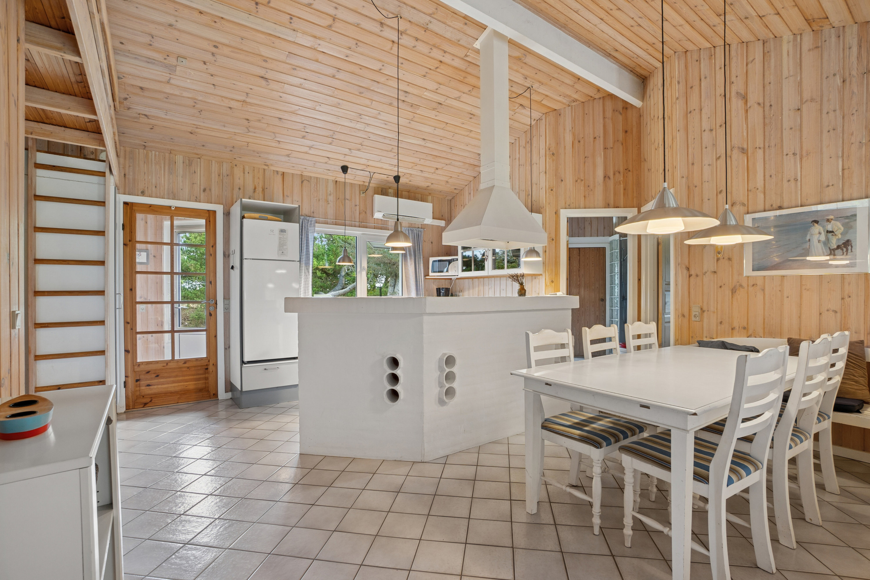 Fremhævet køkken billede i fuldskærmstilstand. Billede af Ørhagevej 4, Klitmøller, 7700 Thisted