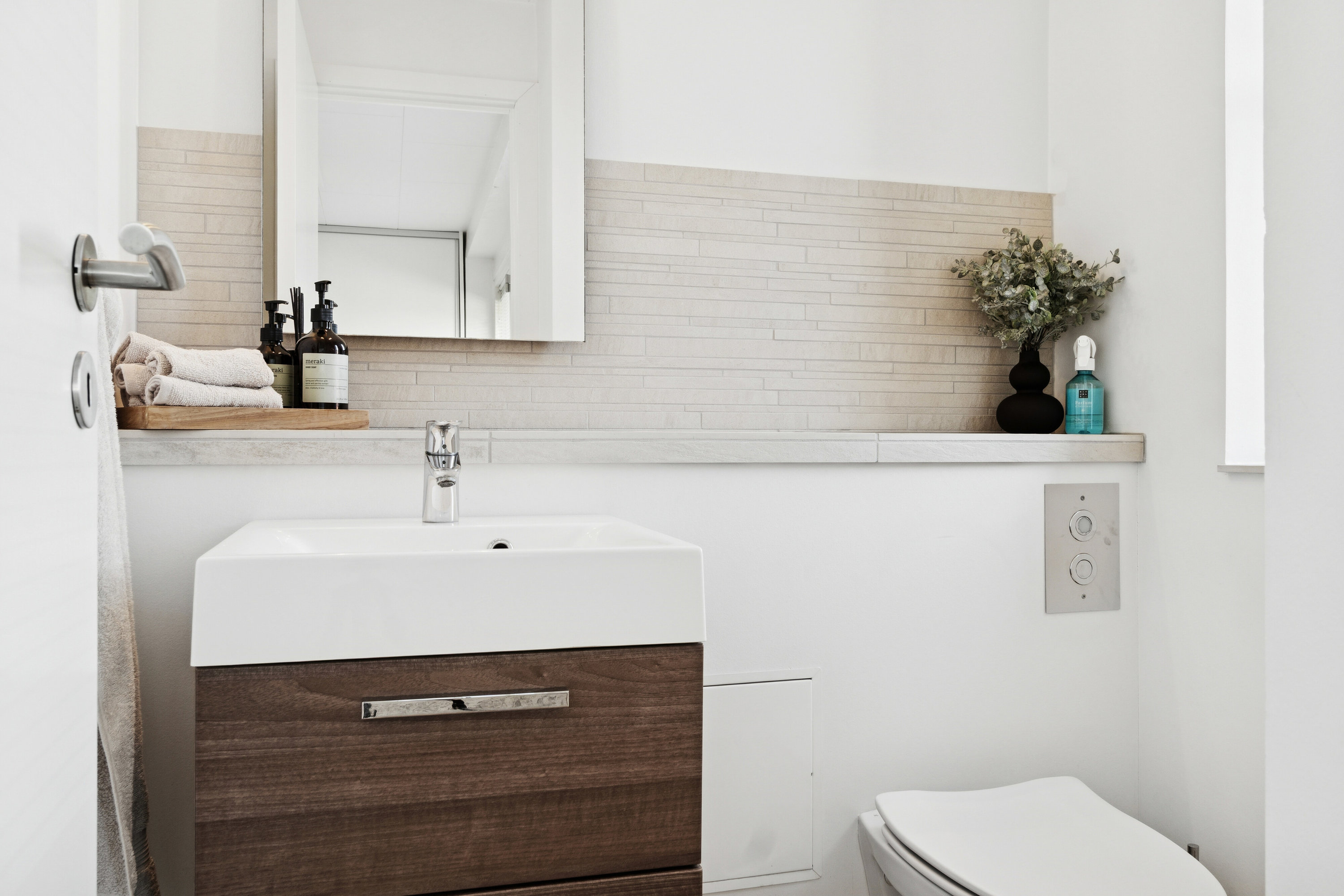 Fremhævet badeværelse billede i fuldskærmstilstand. Billede af Provstehøjen 10, 4300 Holbæk