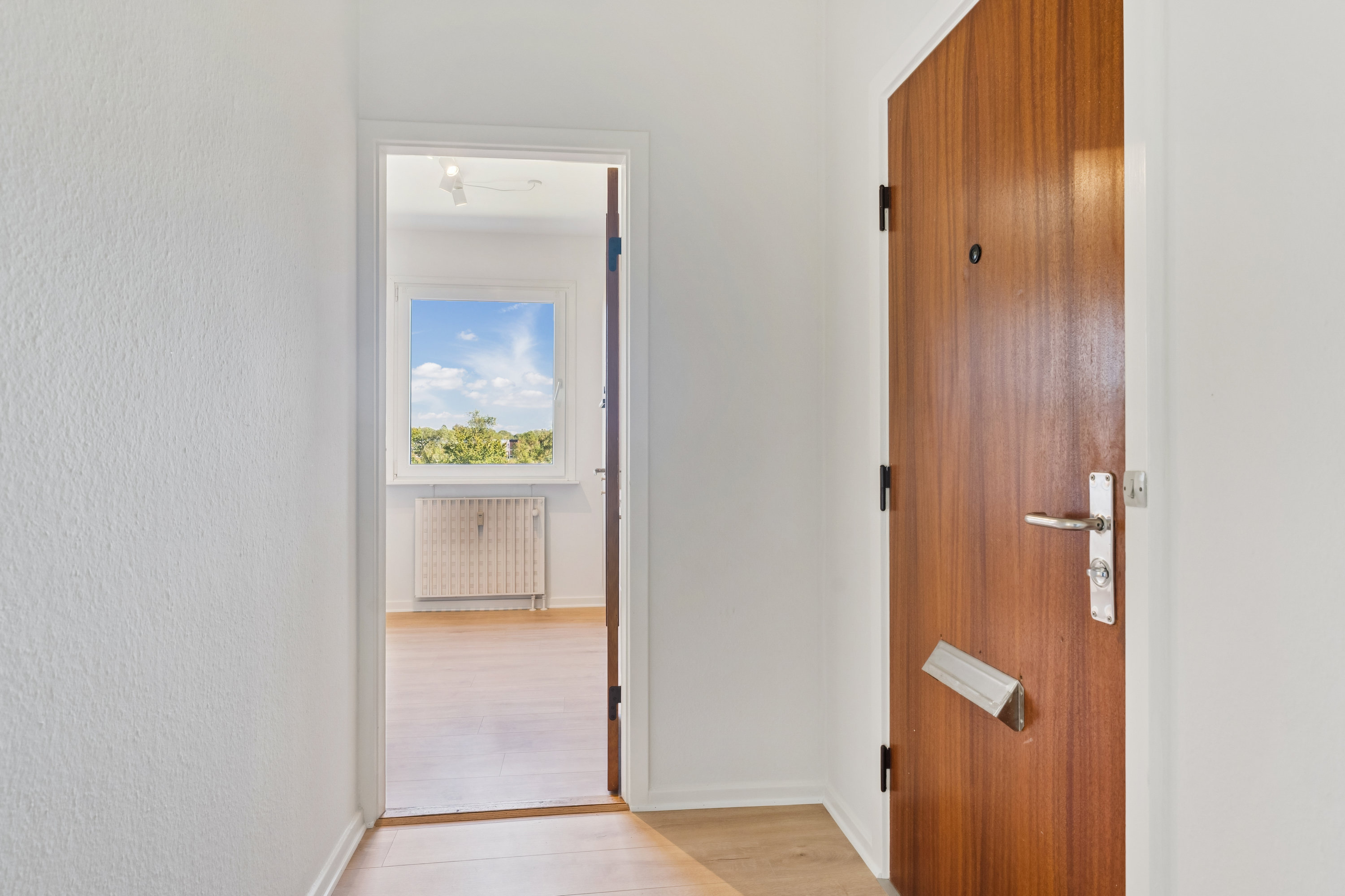 Fremhævet entré billede i fuldskærmstilstand. Billede af Ægirsvej 67, 2. th., 8920 Randers NV