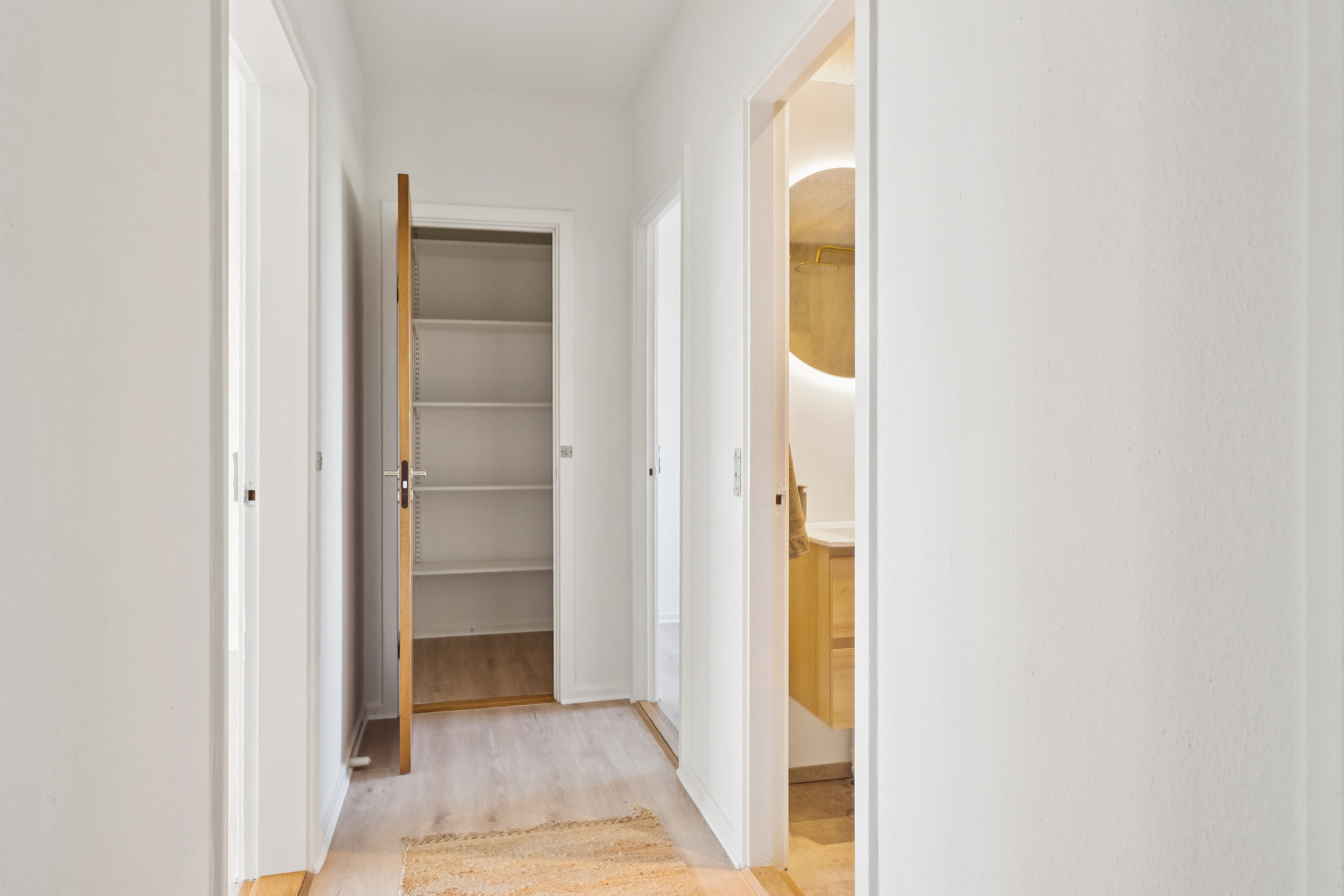 Fremhævet gang billede i fuldskærmstilstand. Billede af Ægirsvej 67, 2. th., 8920 Randers NV