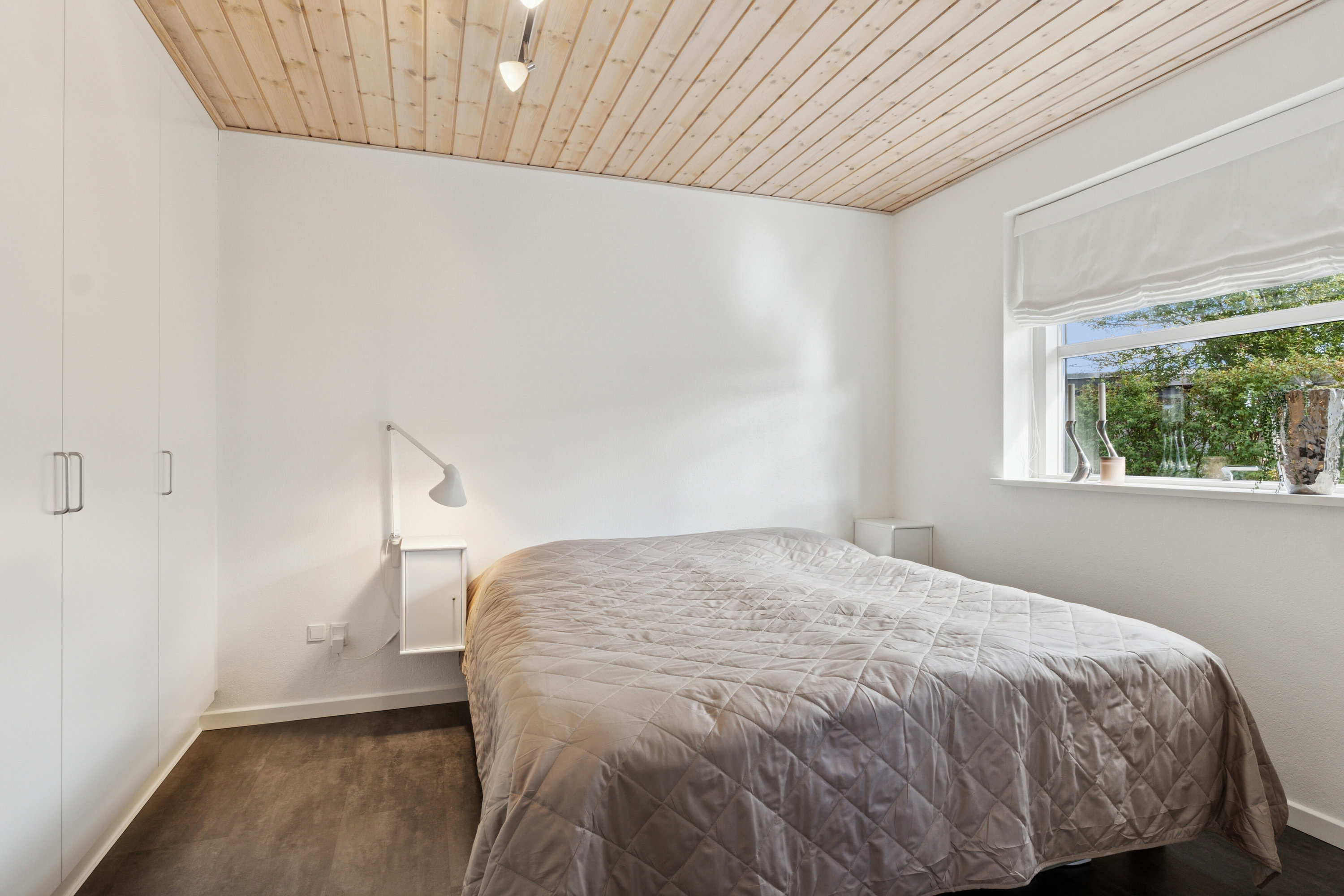 Fremhævet soveværelse billede i fuldskærmstilstand. Billede af Bjergfyrvej 28, Tornby, 9850 Hirtshals