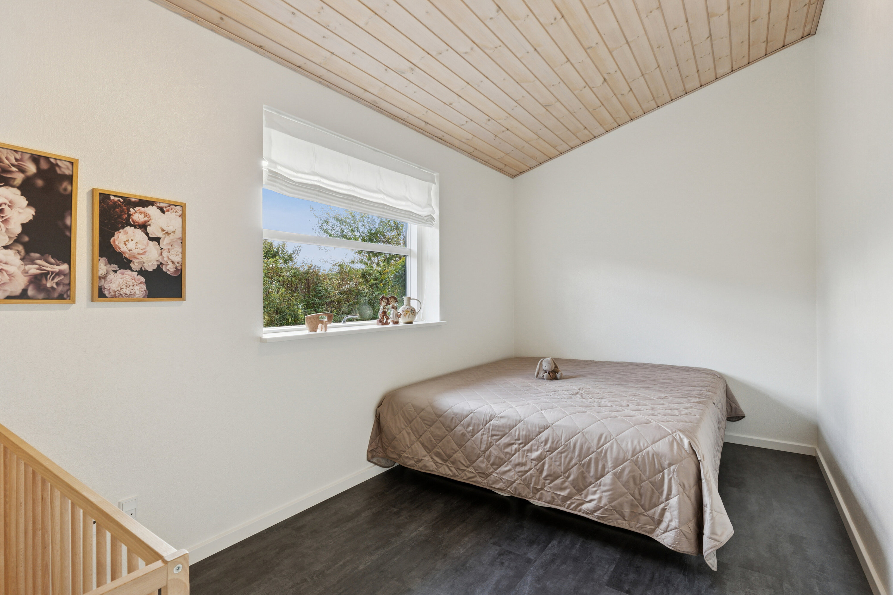 Fremhævet soveværelse billede i fuldskærmstilstand. Billede af Bjergfyrvej 28, Tornby, 9850 Hirtshals