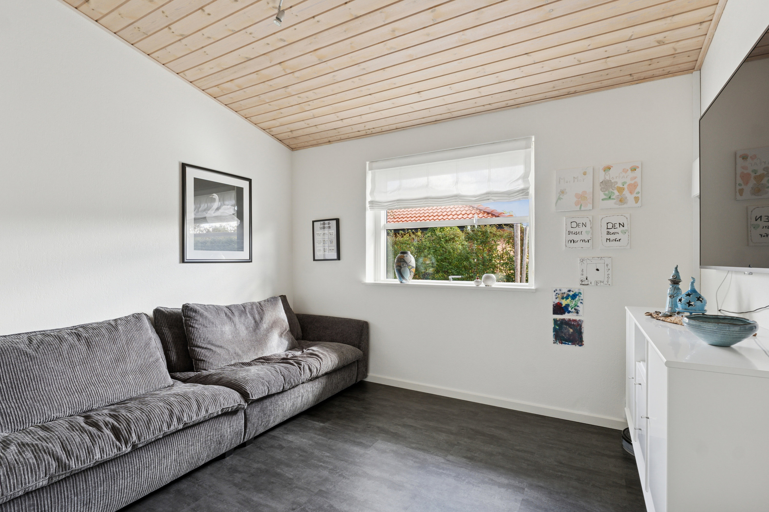 Fremhævet indendørs billede i fuldskærmstilstand. Billede af Bjergfyrvej 28, Tornby, 9850 Hirtshals