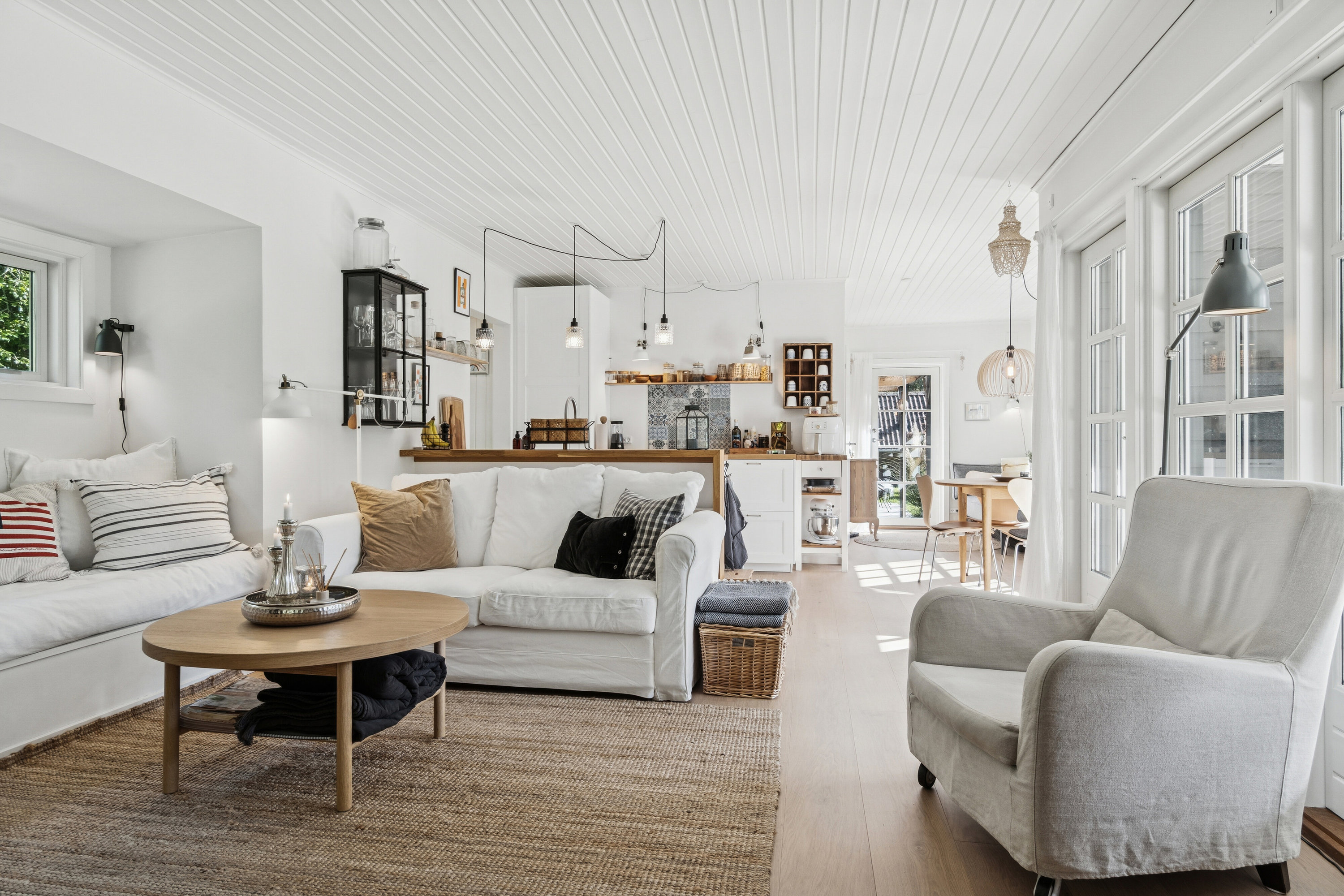 Fremhævet stue billede i fuldskærmstilstand. Billede af Mogens Heeringsvej 1, Vig Lyng, 4560 Vig