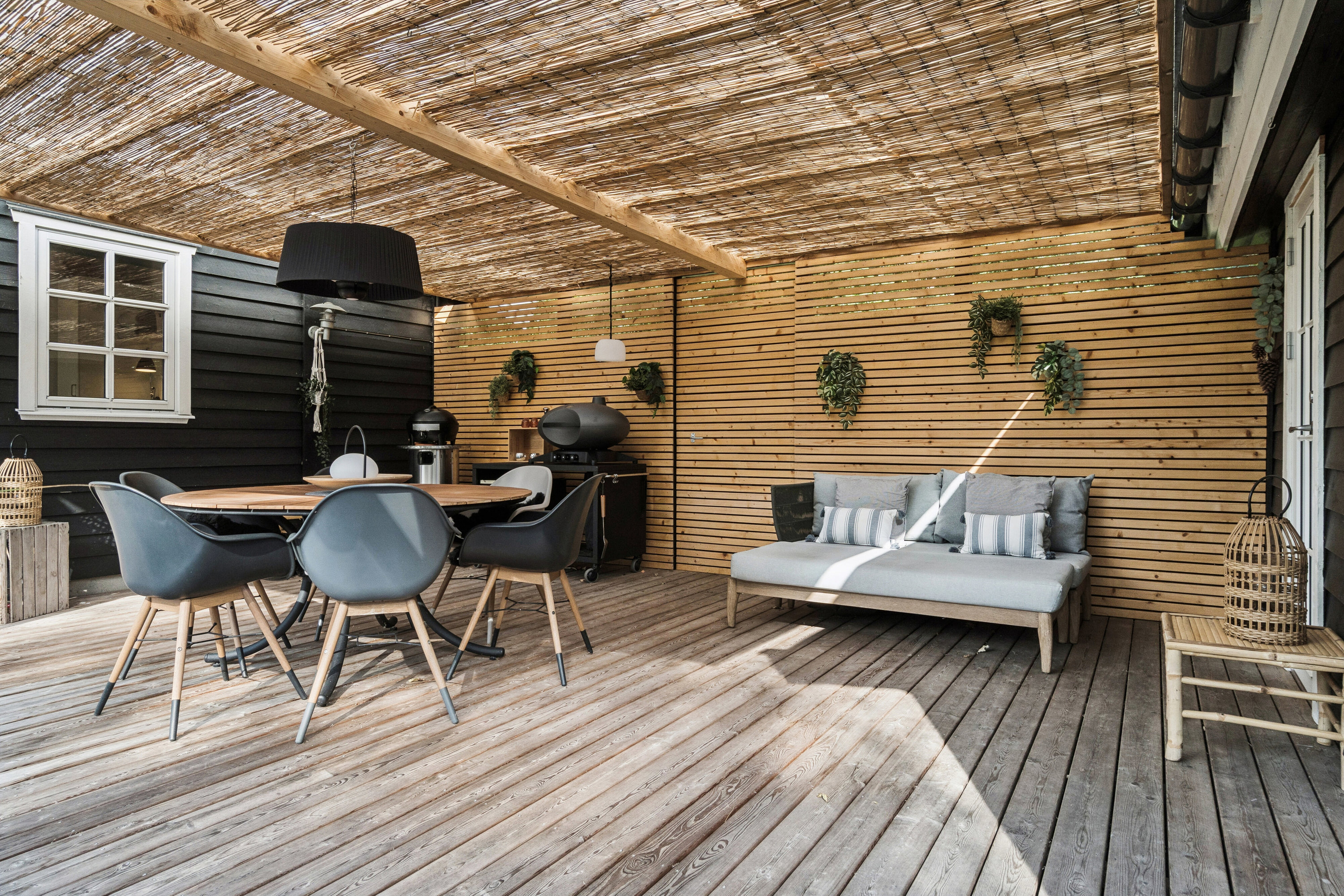 Fremhævet overdækket terrasse billede i fuldskærmstilstand. Billede af Mogens Heeringsvej 1, Vig Lyng, 4560 Vig