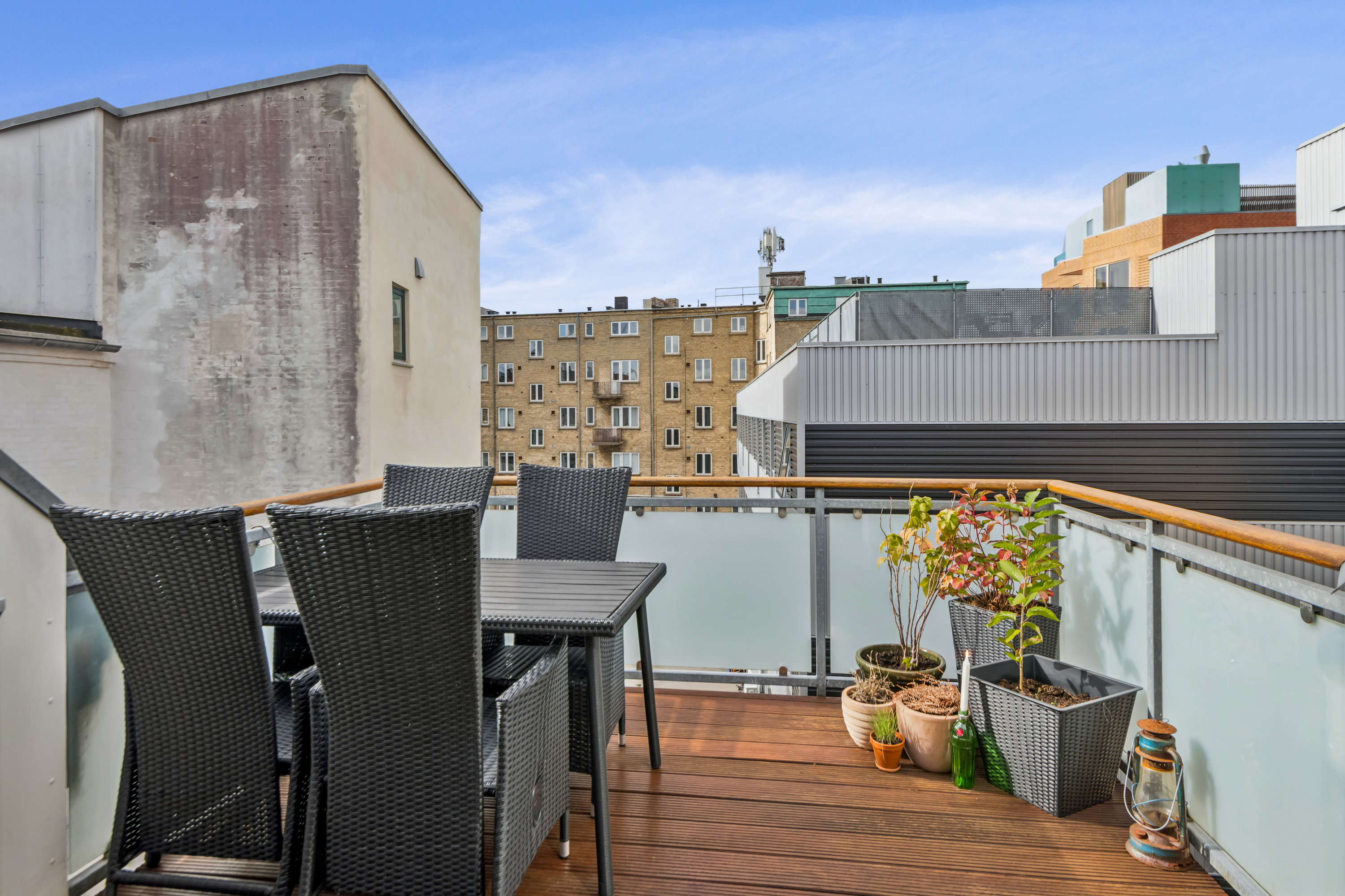 Fremhævet terrasse billede i fuldskærmstilstand. Billede af Gravensgade 6, 3., 9000 Aalborg