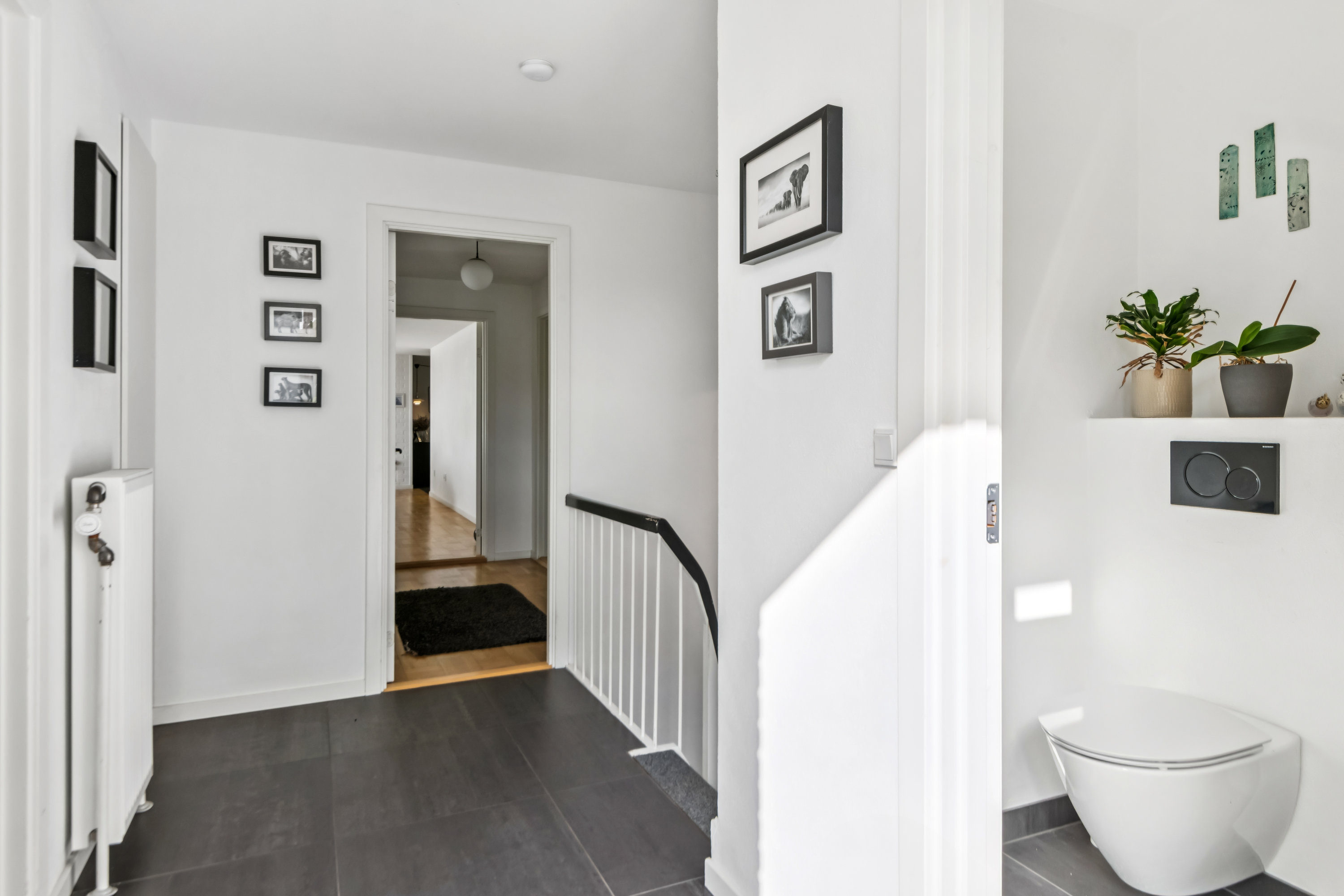 Miniaturebillede 2: gang. Billede af Landlystvej 39, Gug, 9210 Aalborg SØ