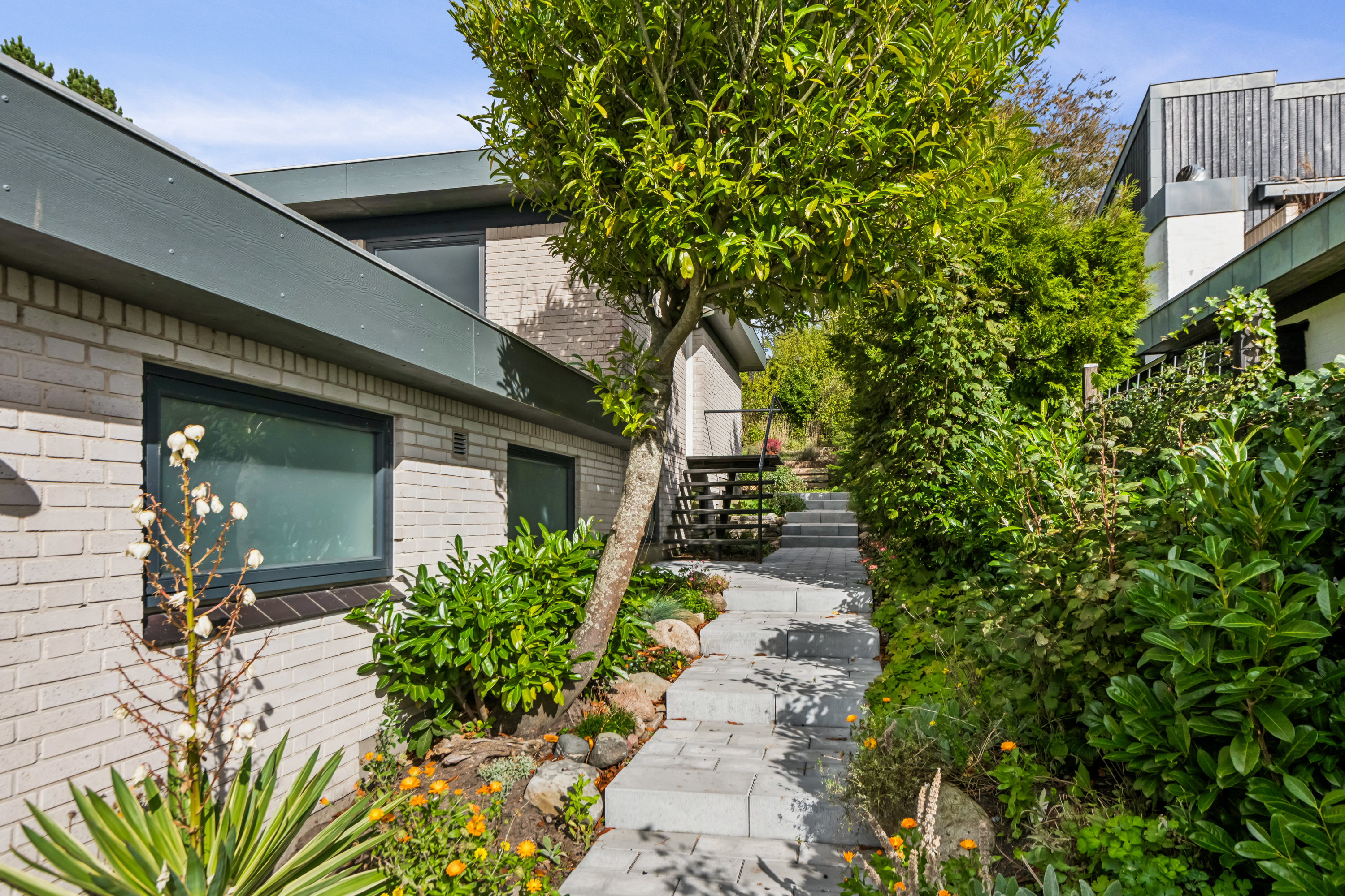 Fremhævet ejendom 1 billede i fuldskærmstilstand. Billede af Landlystvej 39, Gug, 9210 Aalborg SØ