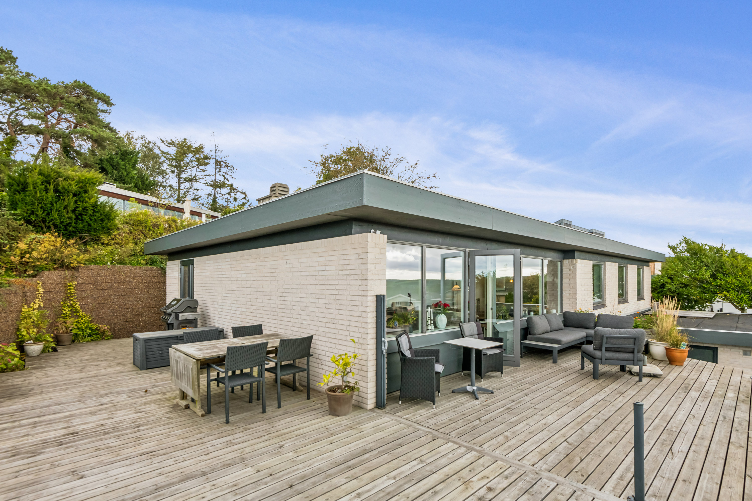 Fremhævet ejendom 1 billede i fuldskærmstilstand. Billede af Landlystvej 39, Gug, 9210 Aalborg SØ