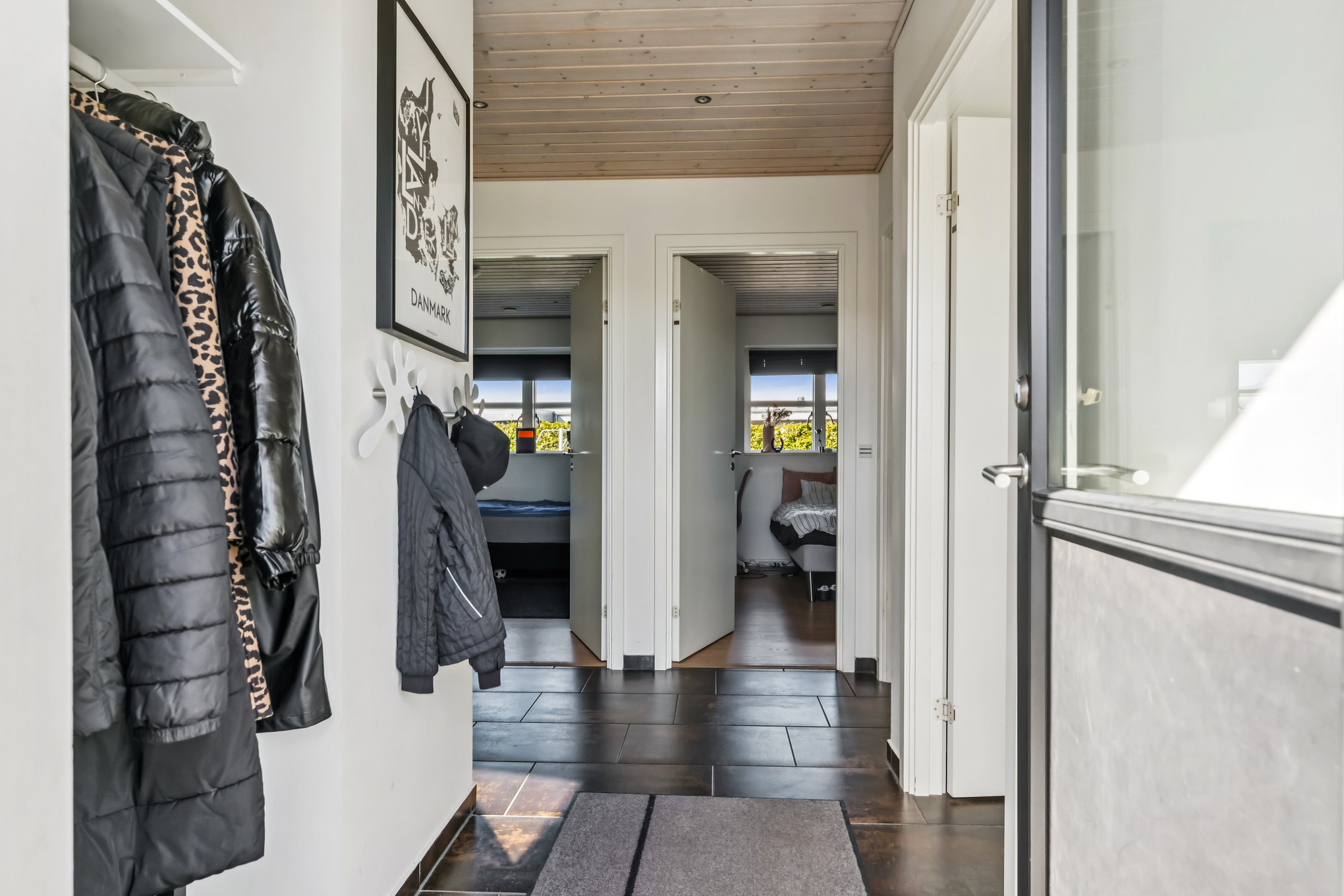 Fremhævet gang billede i fuldskærmstilstand. Billede af Lundsbjergvej 10, Harridslev, 8930 Randers NØ