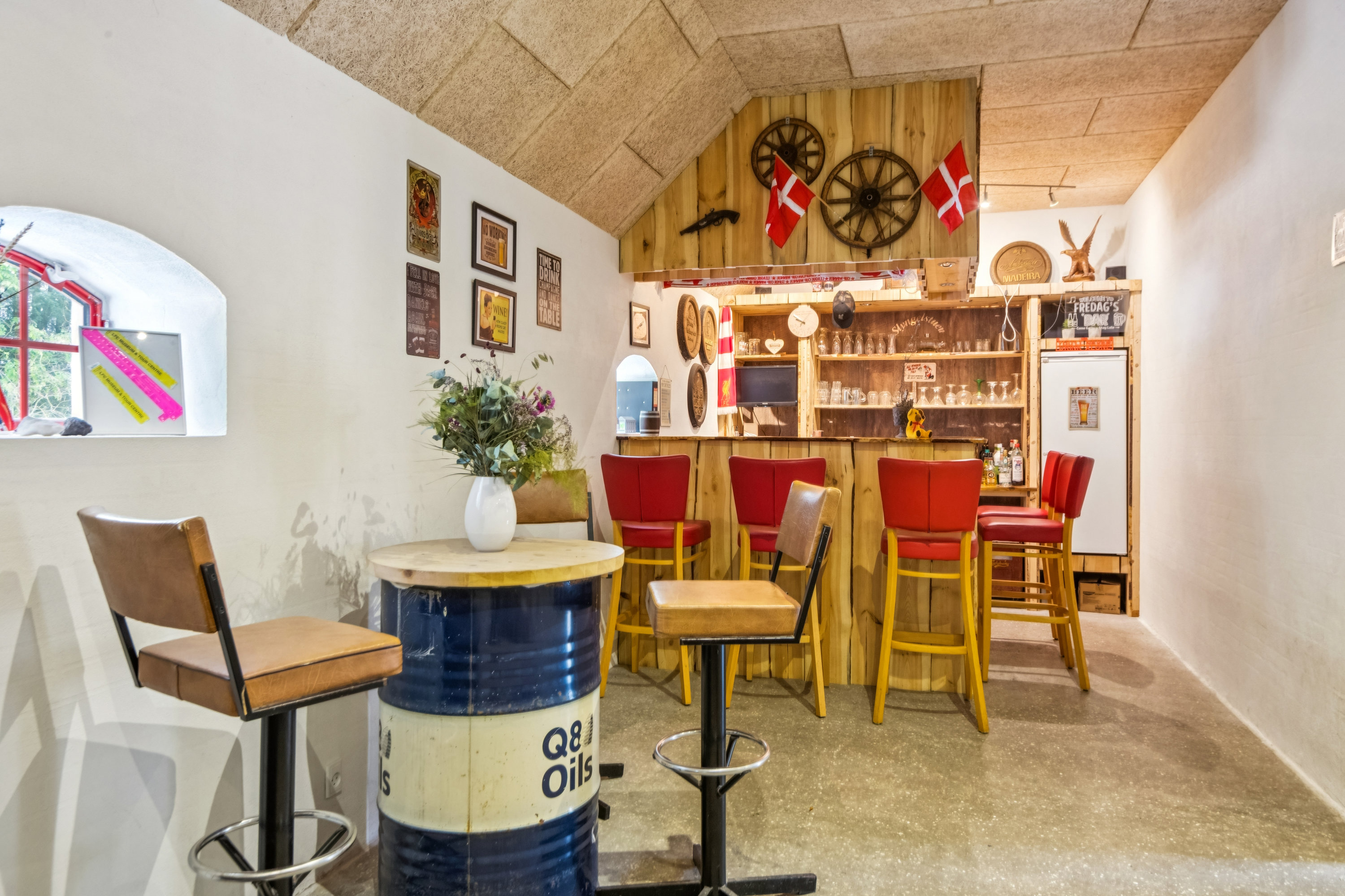 Fremhævet gildesal billede i fuldskærmstilstand. Billede af Mjels Brovej 70, 9230 Svenstrup J