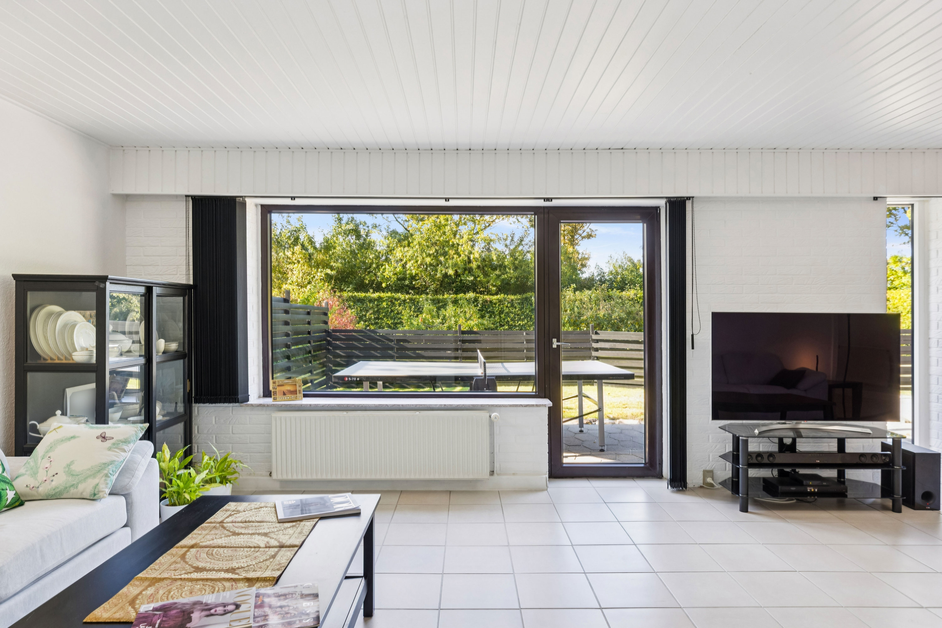 Fremhævet stue billede i fuldskærmstilstand. Billede af Solvænget 31, Roager, 6760 Ribe