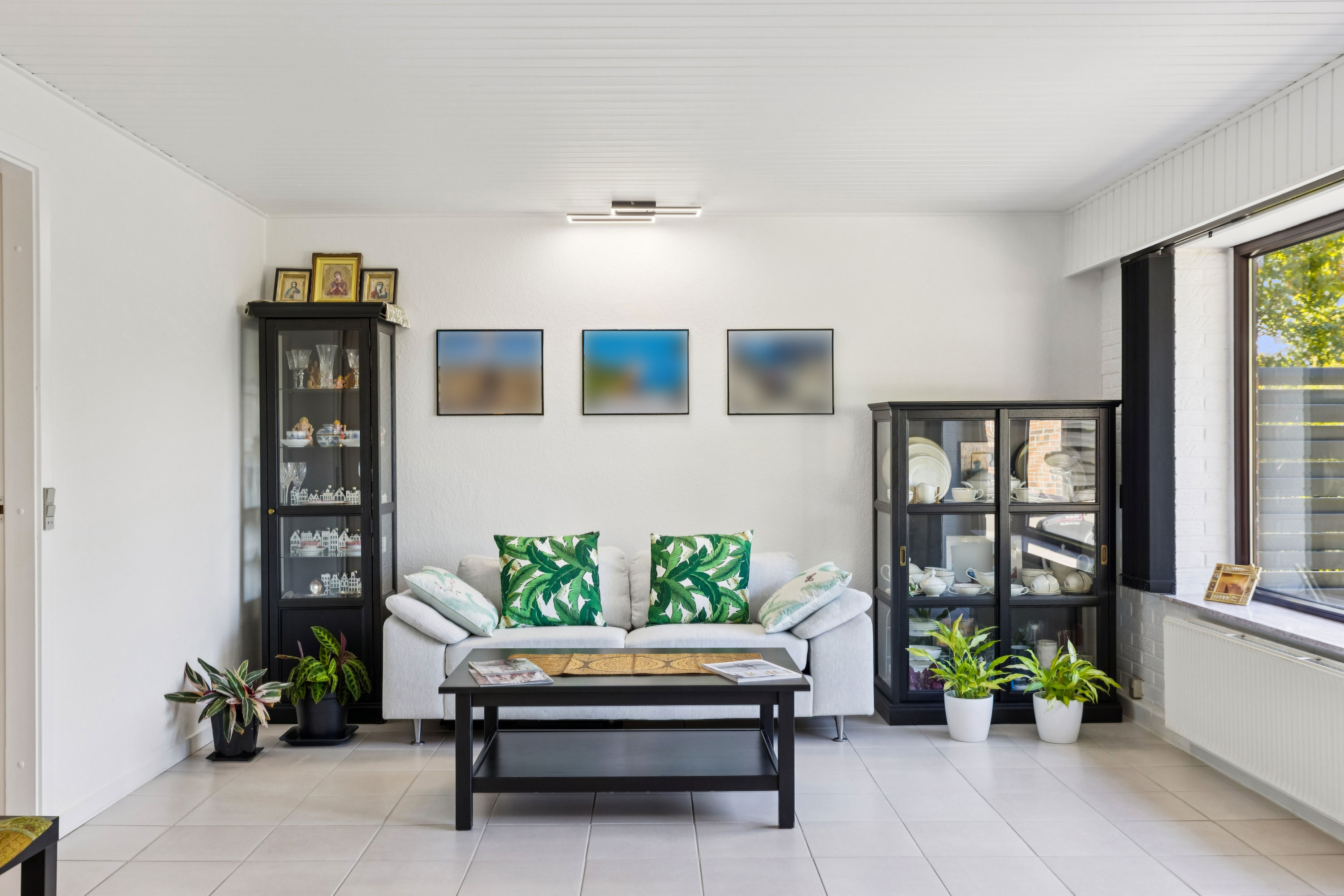 Fremhævet stue billede i fuldskærmstilstand. Billede af Solvænget 31, Roager, 6760 Ribe