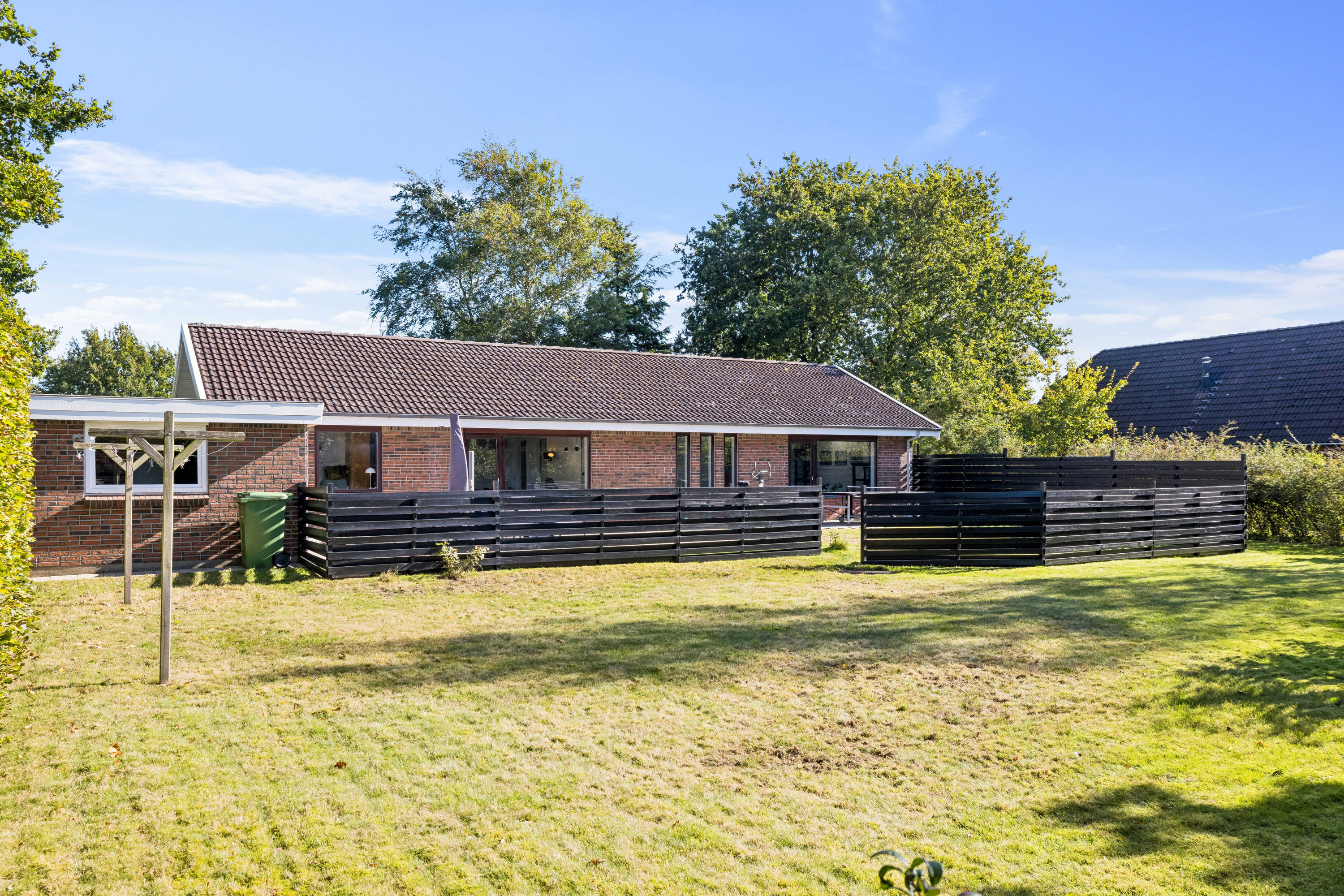 Fremhævet ejendommen billede i fuldskærmstilstand. Billede af Solvænget 31, Roager, 6760 Ribe