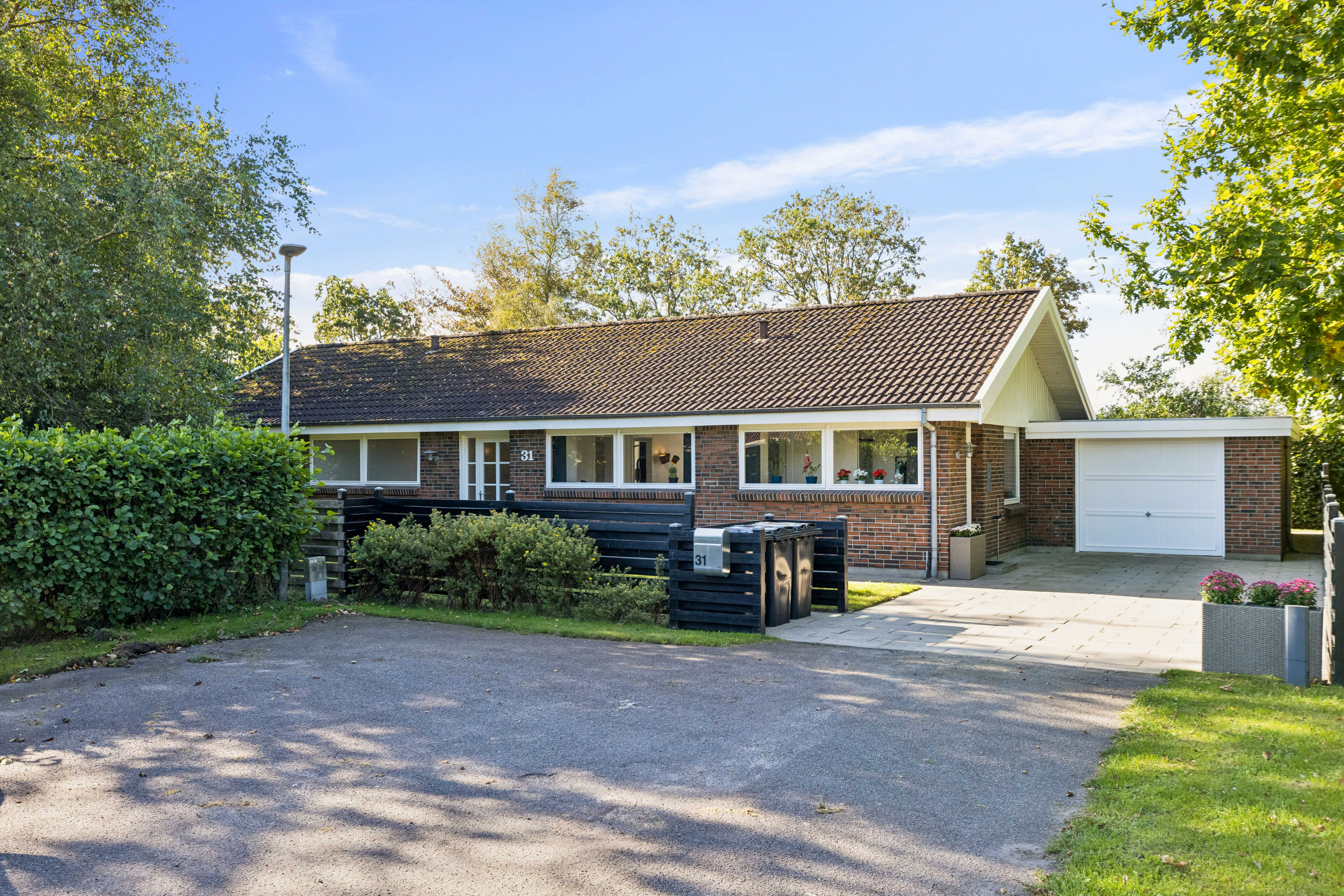 Miniaturebillede 1: ejendommen. Billede af Solvænget 31, Roager, 6760 Ribe