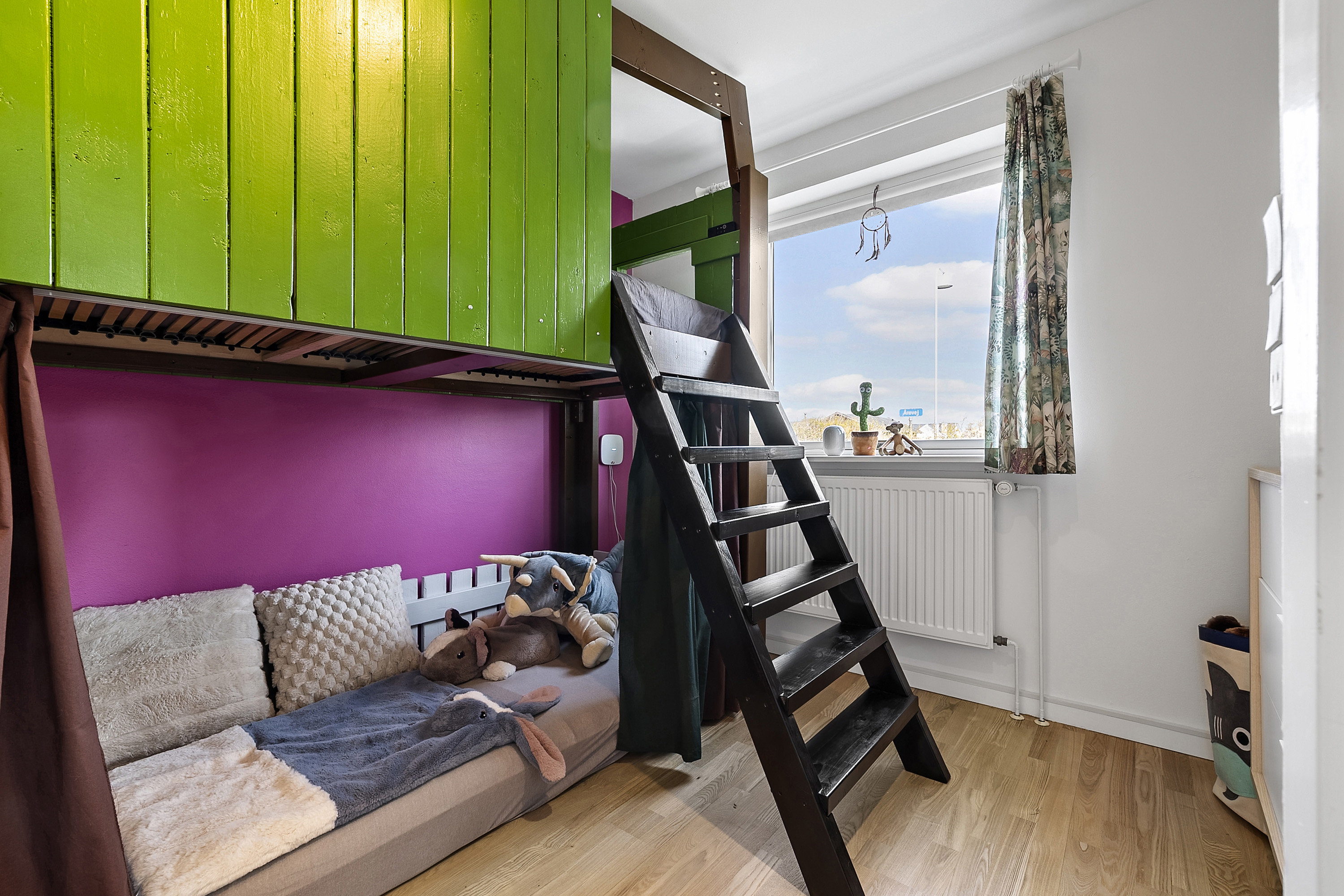 Fremhævet  billede i fuldskærmstilstand. Billede af Årøvej 2, 4600 Køge