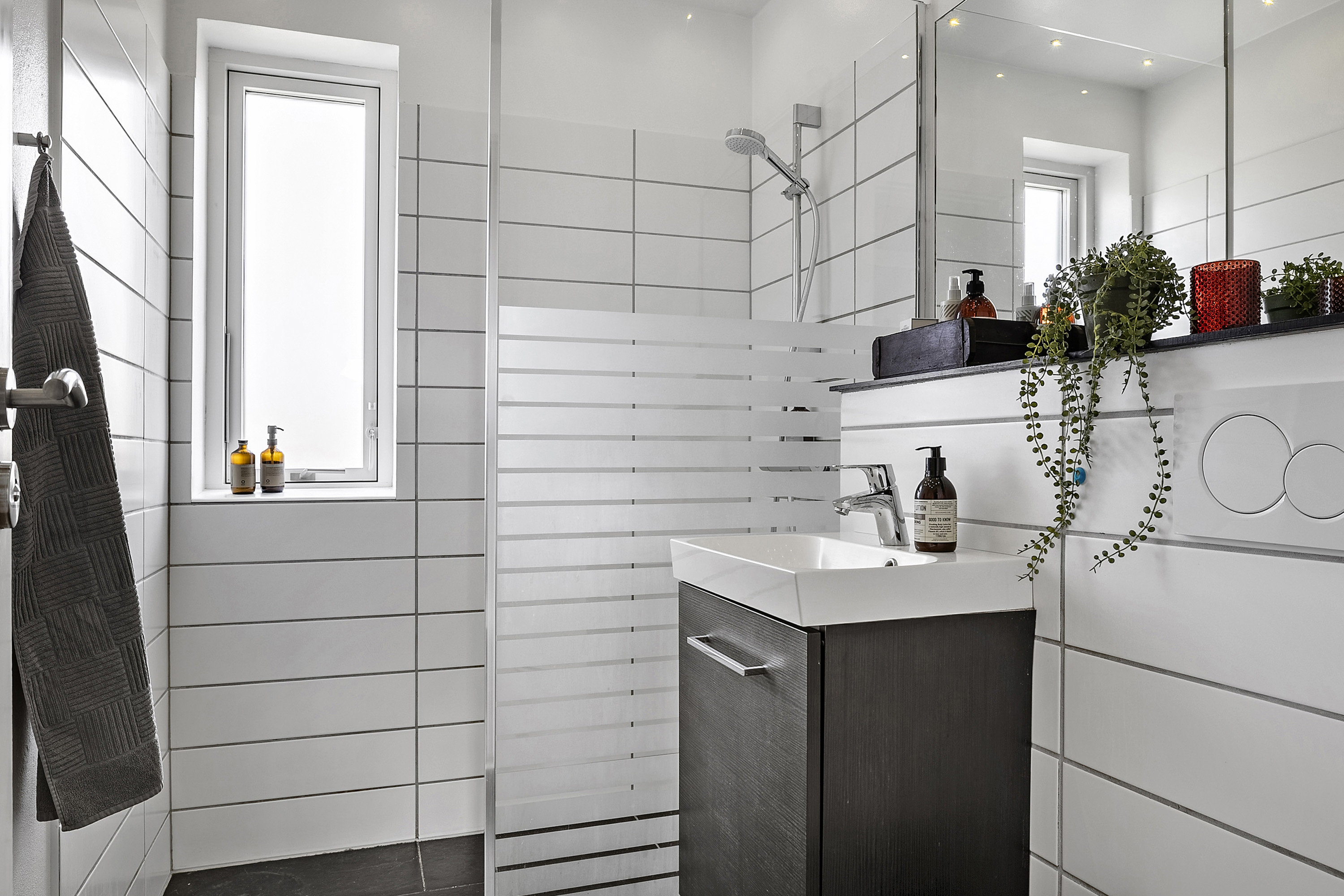 Fremhævet  billede i fuldskærmstilstand. Billede af Årøvej 2, 4600 Køge