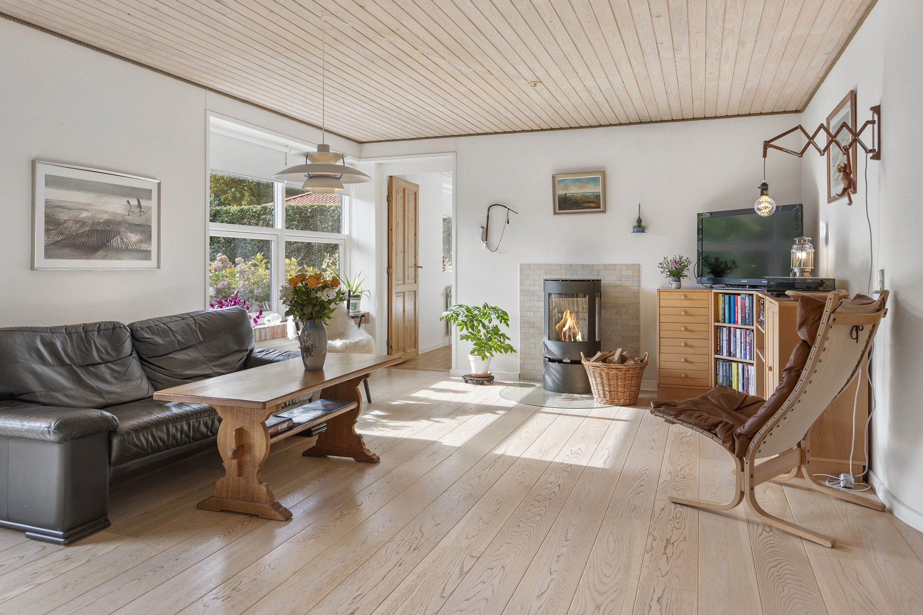 Fremhævet stue billede i fuldskærmstilstand. Billede af Storebæltsvej 12, 9700 Brønderslev