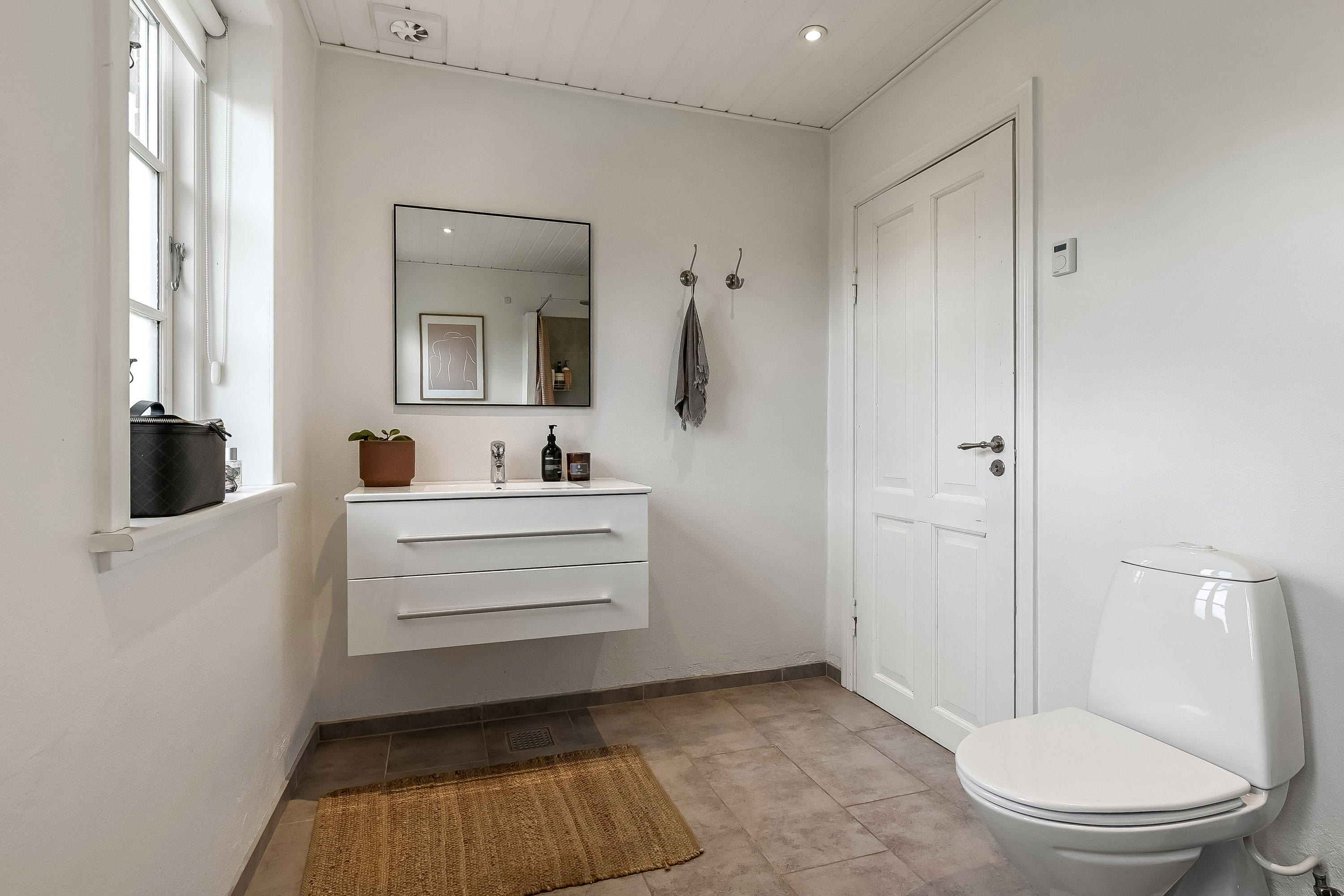 Fremhævet badeværelse billede i fuldskærmstilstand. Billede af Agergårdvej 10, Vejrum, 7600 Struer