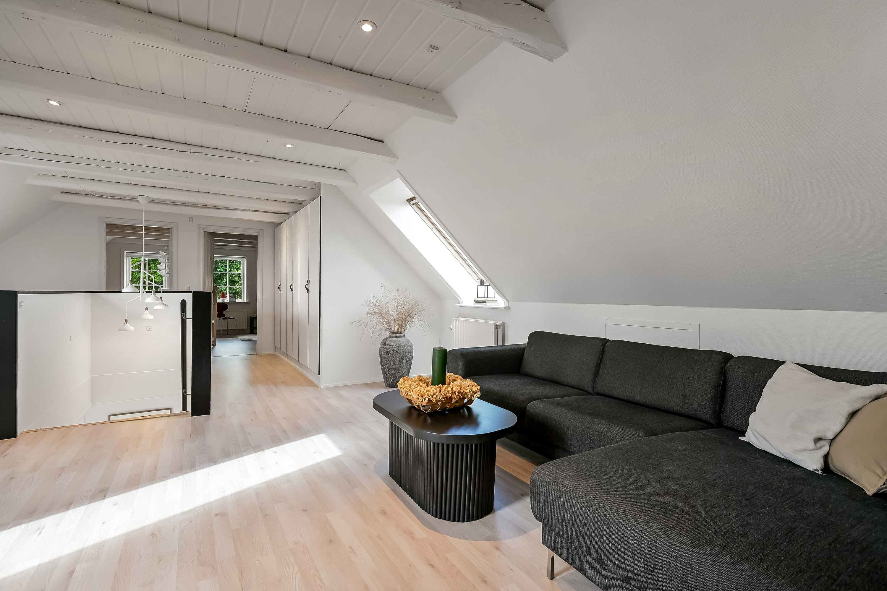 Fremhævet stue billede i fuldskærmstilstand. Billede af Agergårdvej 10, Vejrum, 7600 Struer