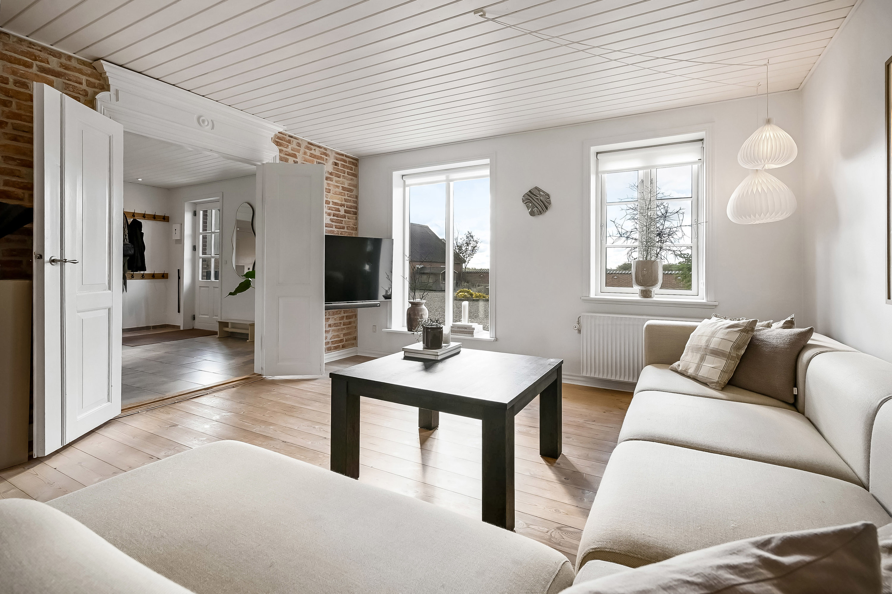 Fremhævet stue billede i fuldskærmstilstand. Billede af Agergårdvej 10, Vejrum, 7600 Struer