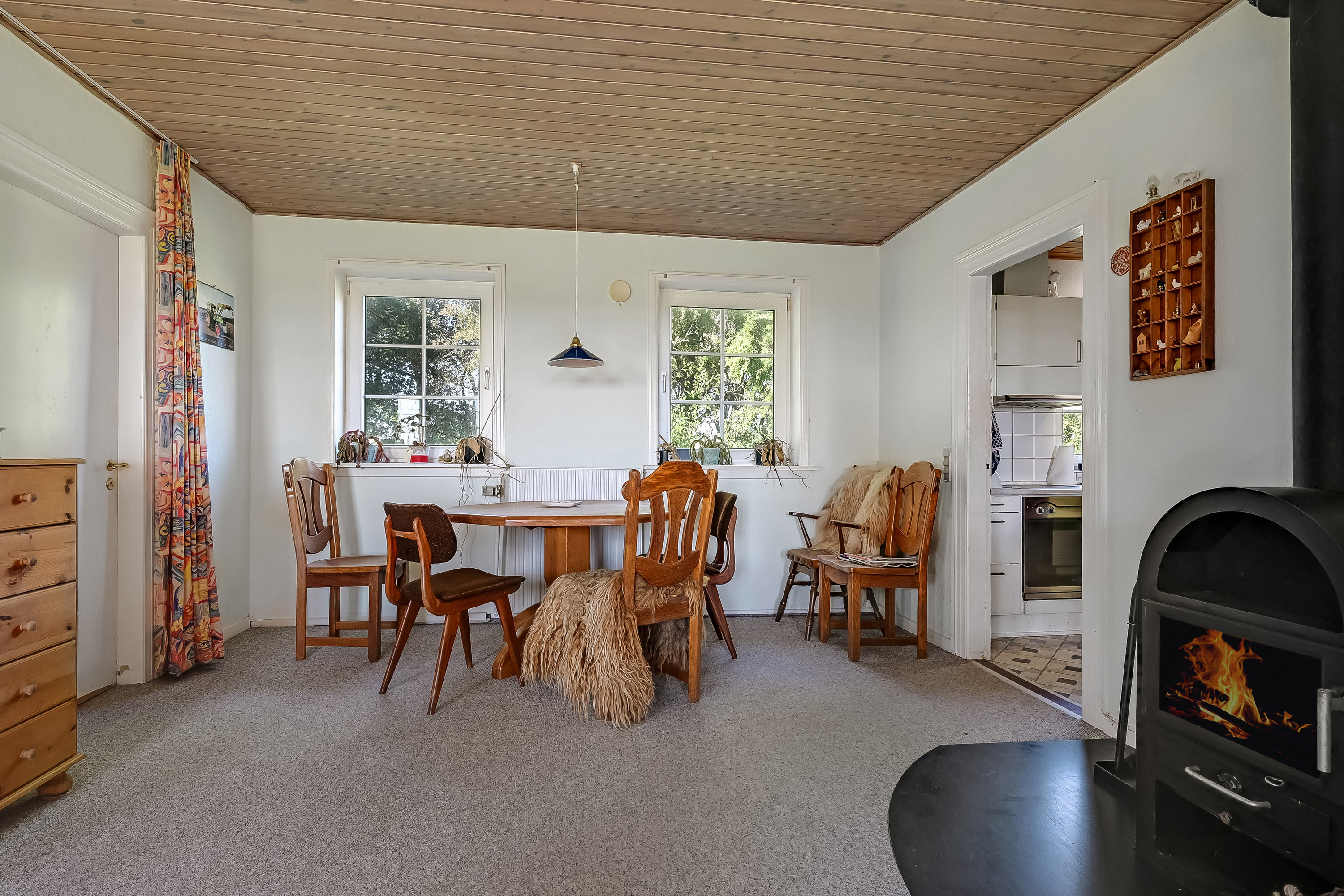 Fremhævet stue billede i fuldskærmstilstand. Billede af Bækbyvej 7, Skalstrup, 7570 Vemb