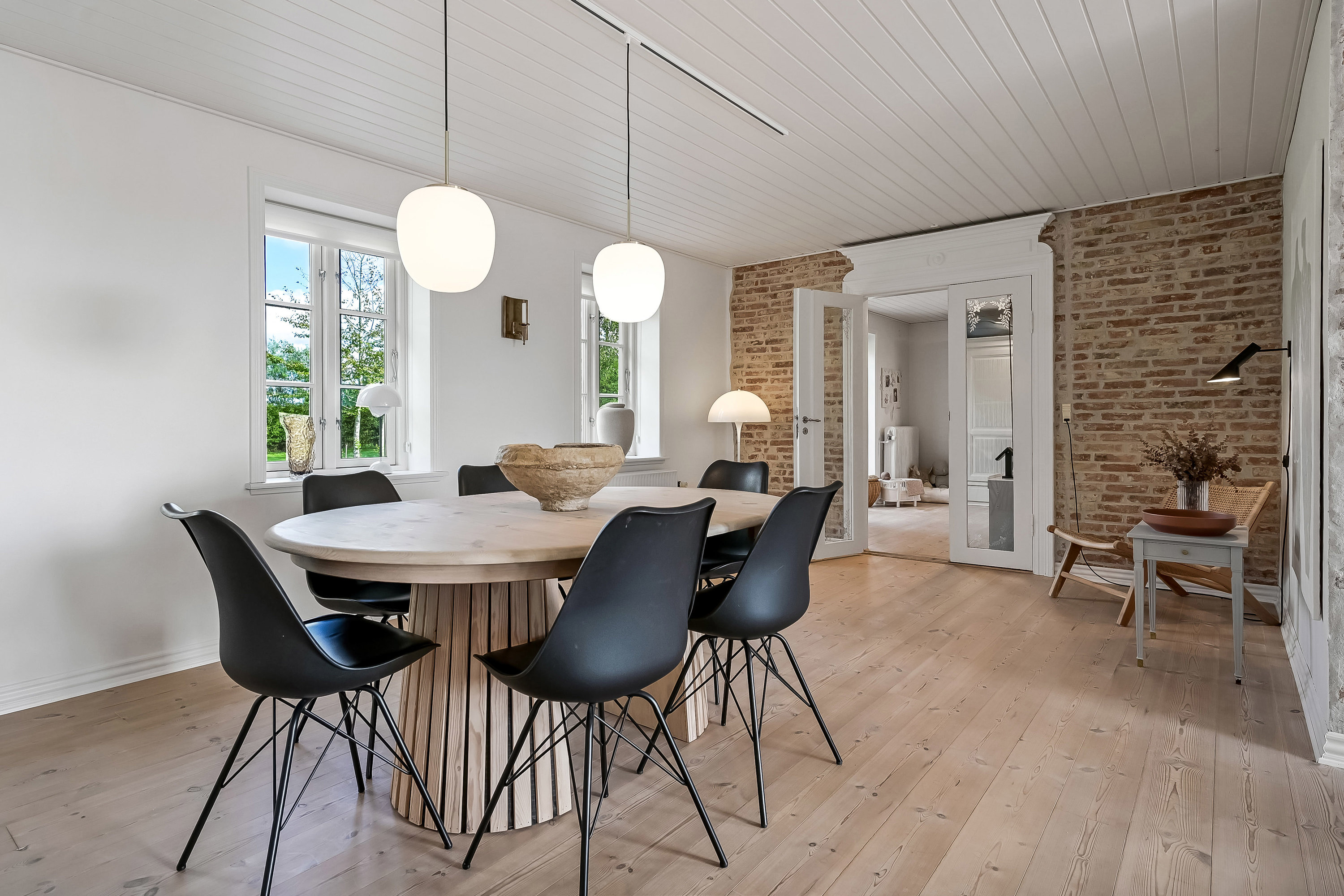 Fremhævet stue billede i fuldskærmstilstand. Billede af Agergårdvej 10, Vejrum, 7600 Struer