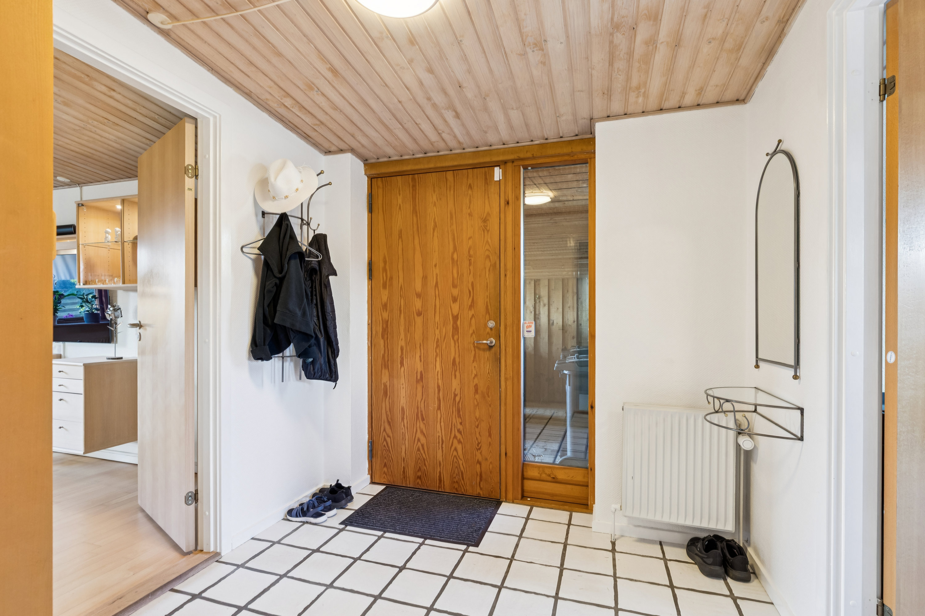 Fremhævet entré billede i fuldskærmstilstand. Billede af Bredekærs Vænge 211, 2635 Ishøj