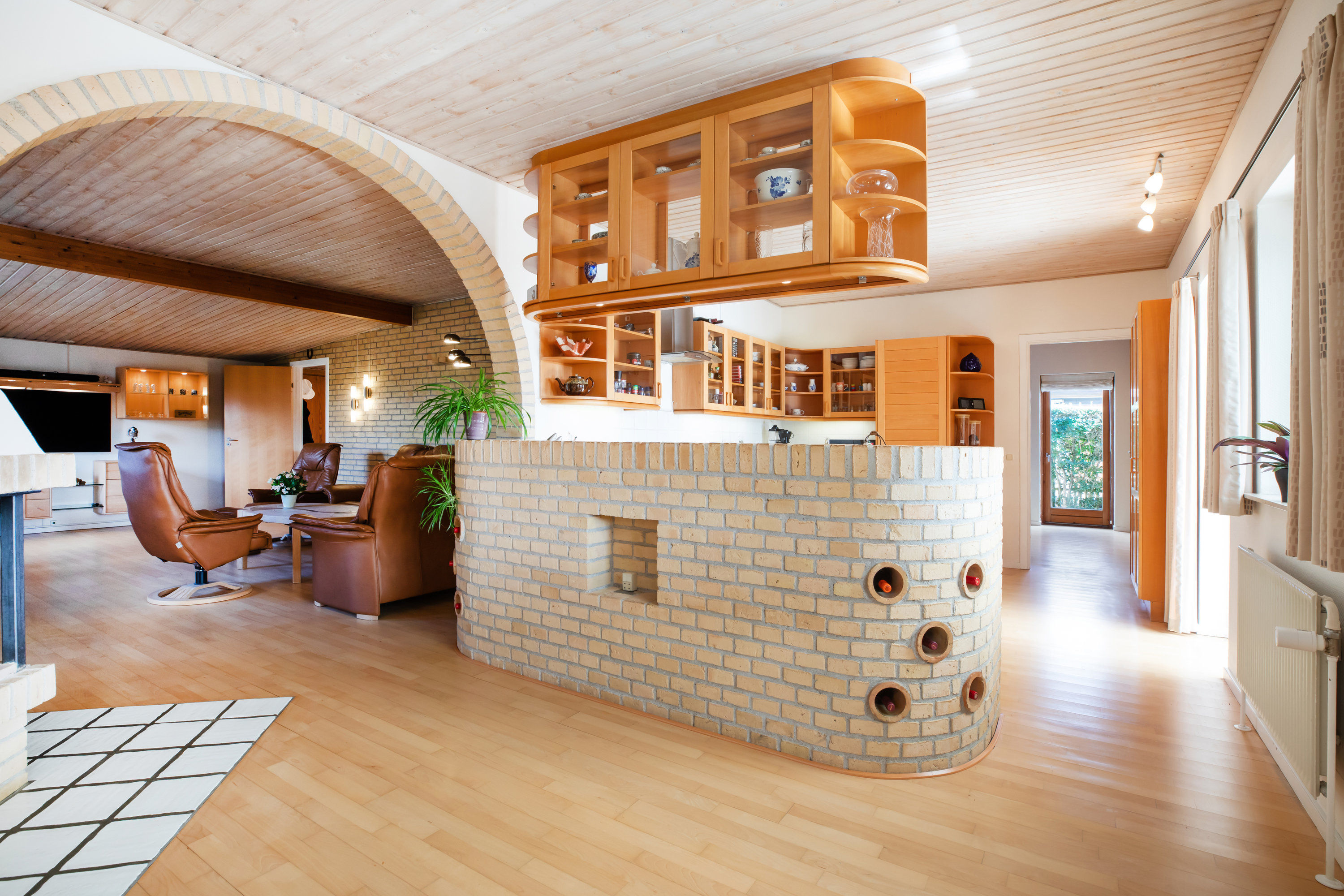 Fremhævet stue billede i fuldskærmstilstand. Billede af Bredekærs Vænge 211, 2635 Ishøj