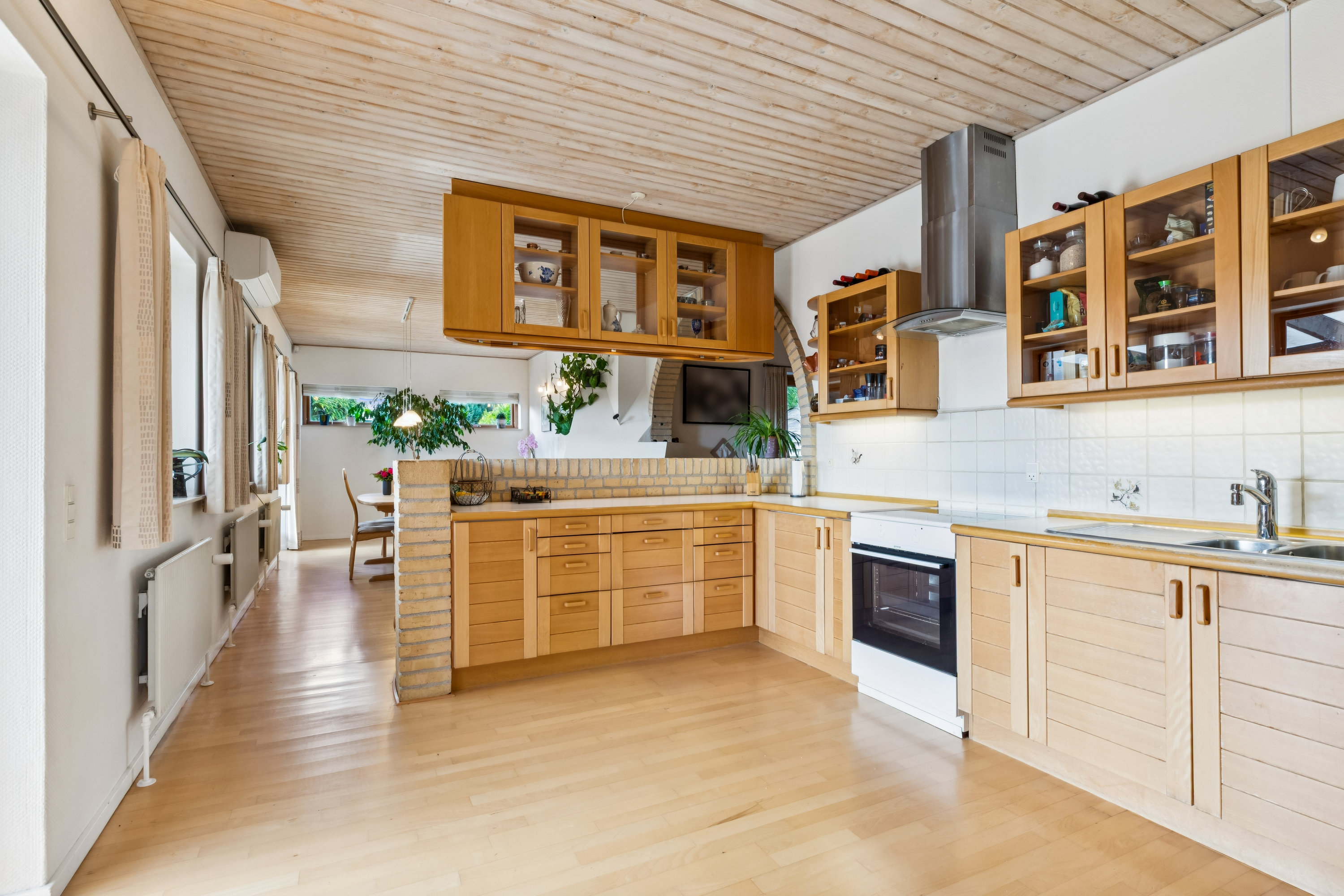 Fremhævet køkken billede i fuldskærmstilstand. Billede af Bredekærs Vænge 211, 2635 Ishøj