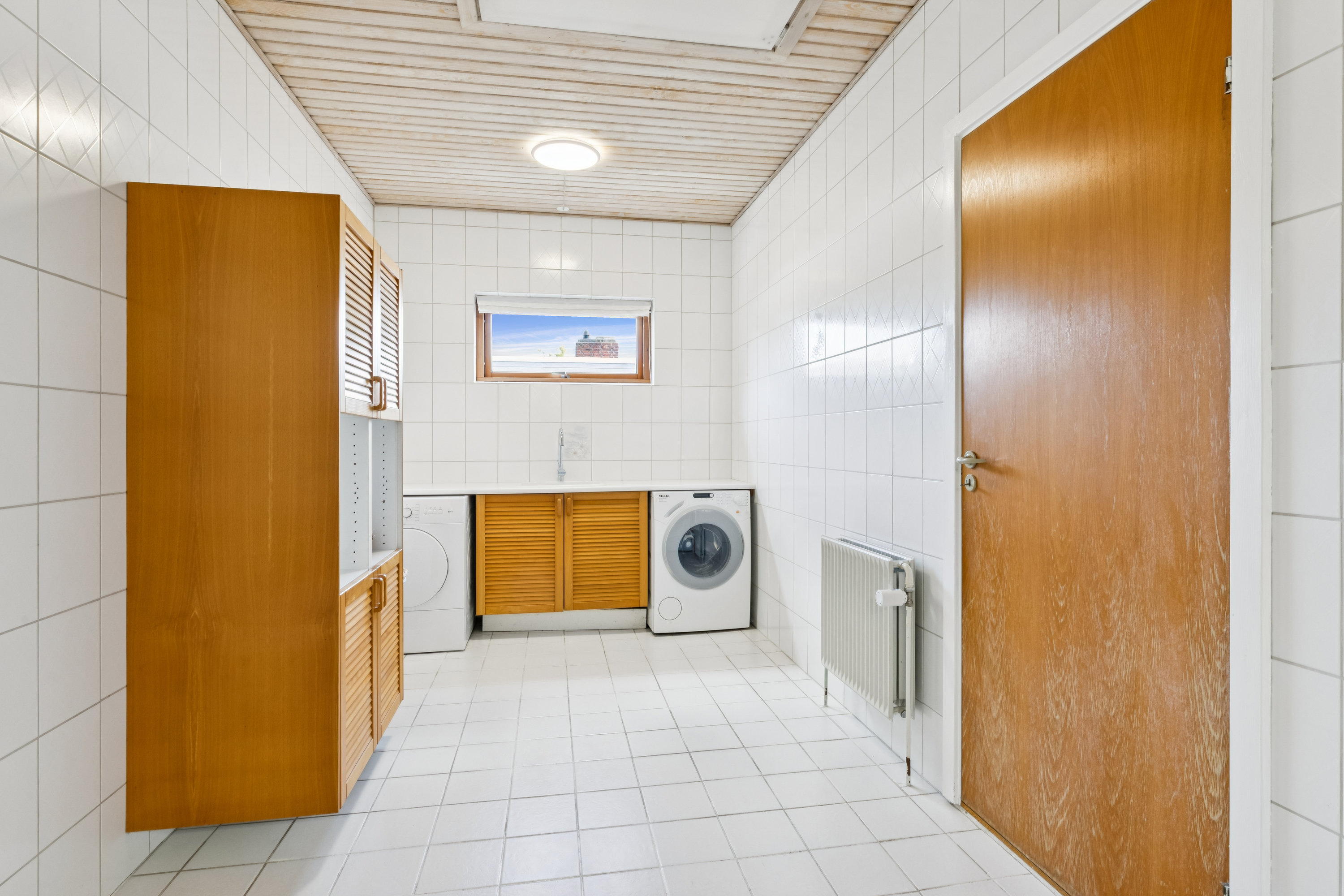 Fremhævet gang billede i fuldskærmstilstand. Billede af Bredekærs Vænge 211, 2635 Ishøj