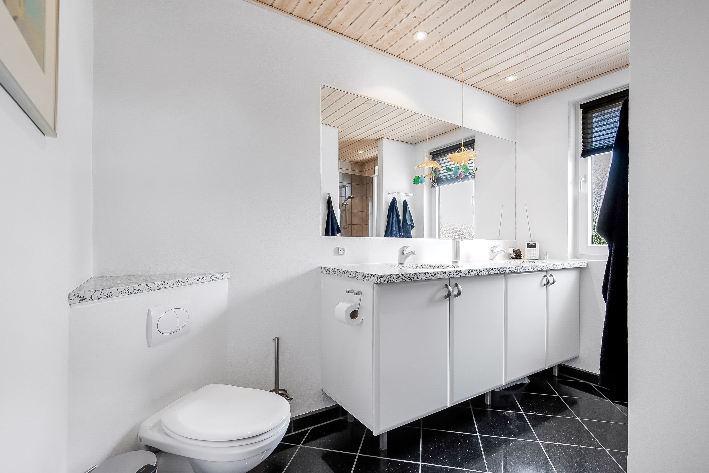 Fremhævet badeværelse billede i fuldskærmstilstand. Billede af Kingosvej 40, 6000 Kolding