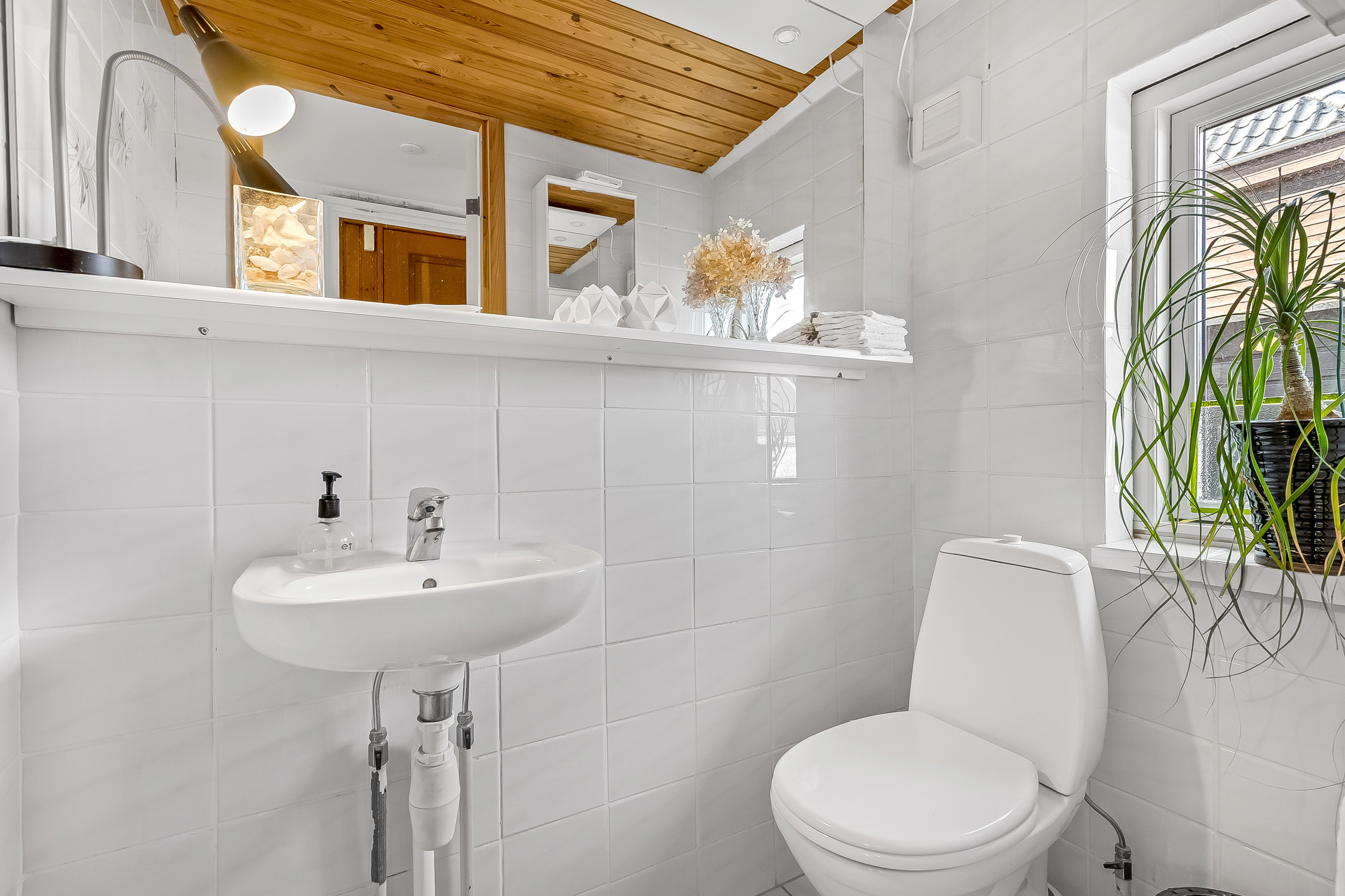 Fremhævet gæstetoilet billede i fuldskærmstilstand. Billede af Hostrupsvej 10, 6000 Kolding