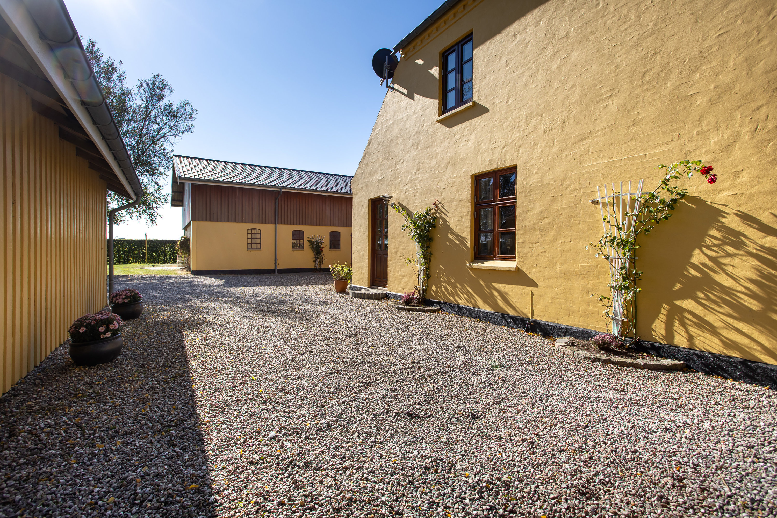 Fremhævet facade billede i fuldskærmstilstand. Billede af Sognevejen 6, Olstrup, 4895 Errindlev