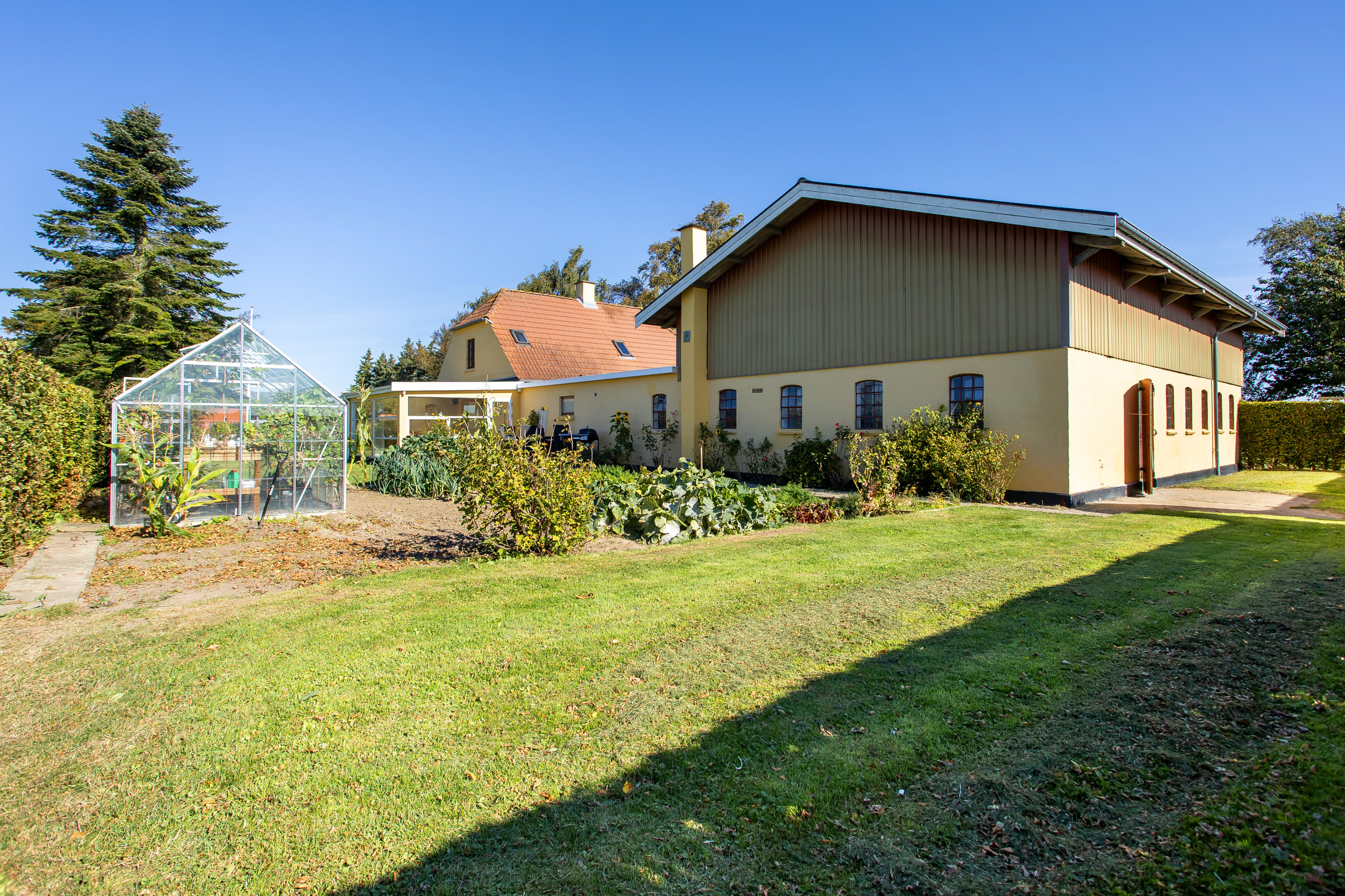 Fremhævet have billede i fuldskærmstilstand. Billede af Sognevejen 6, Olstrup, 4895 Errindlev