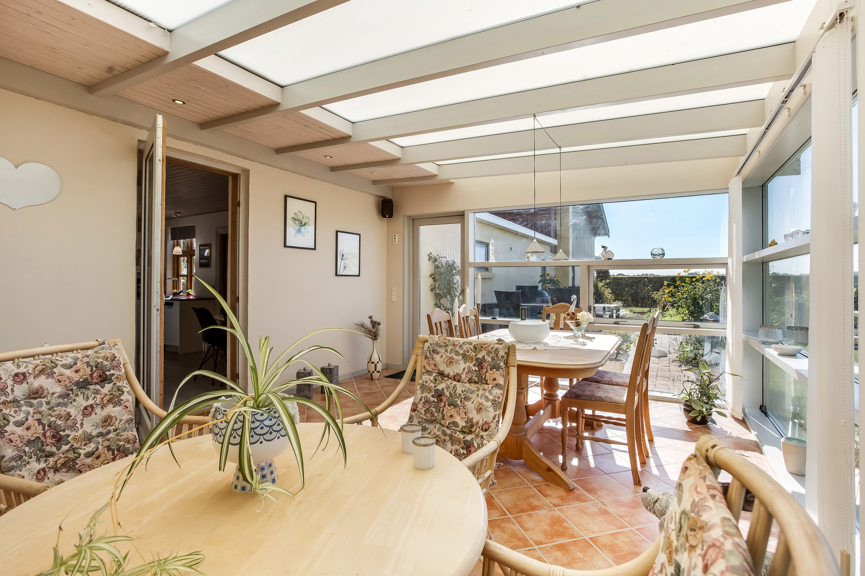 Fremhævet udestue billede i fuldskærmstilstand. Billede af Sognevejen 6, Olstrup, 4895 Errindlev