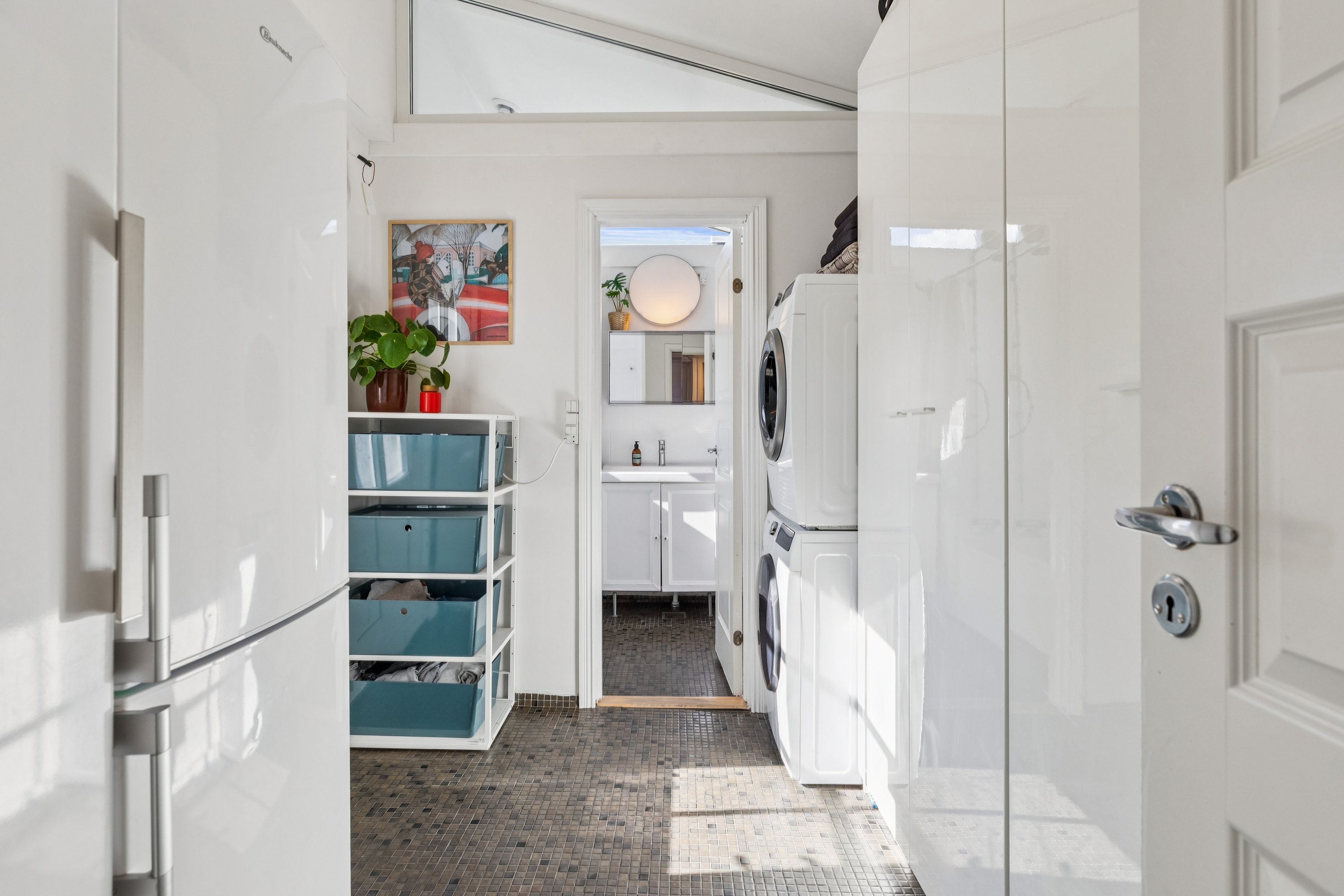 Fremhævet gang billede i fuldskærmstilstand. Billede af Østerparken 28, 2630 Taastrup