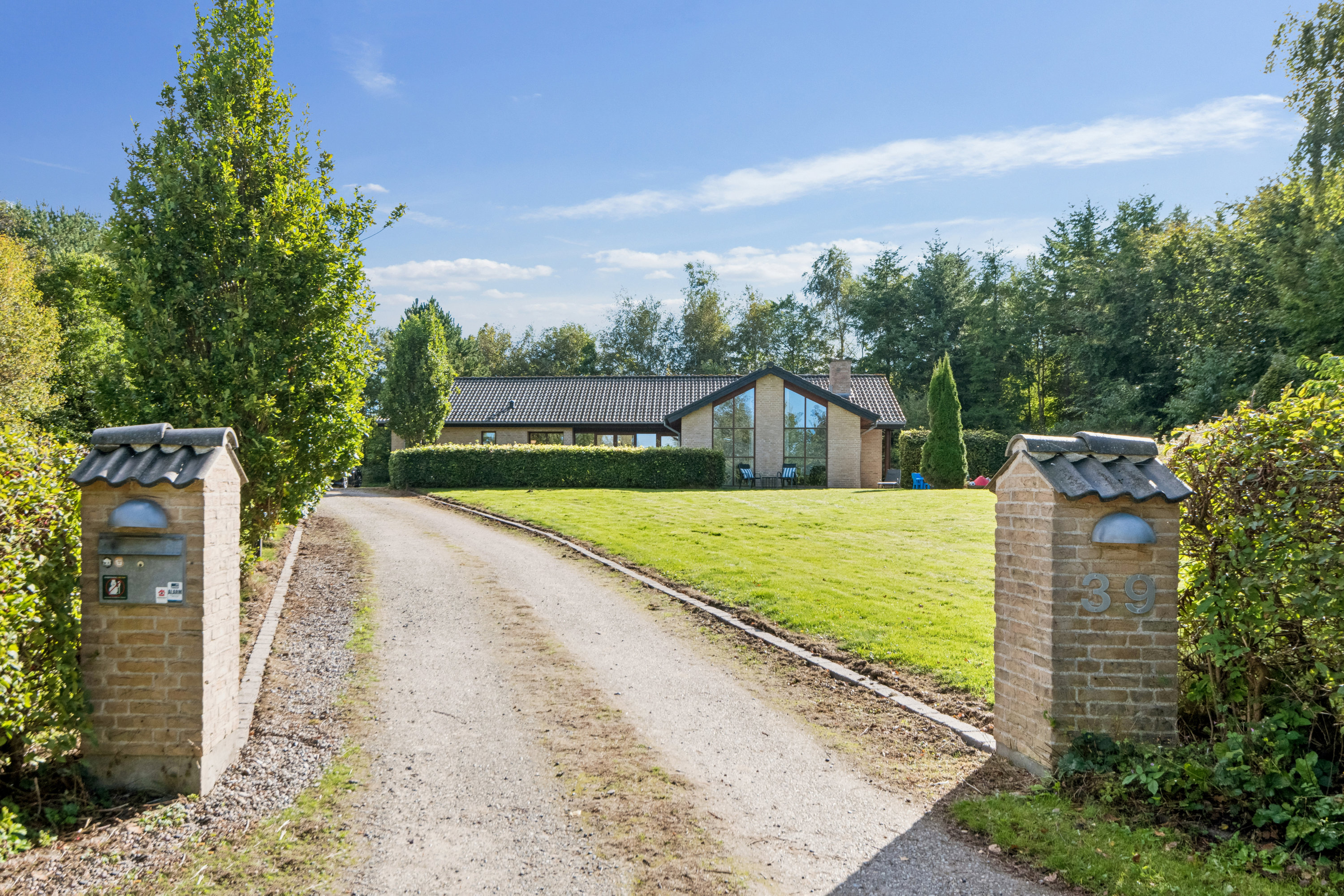 Fremhævet have billede i fuldskærmstilstand. Billede af Skodshøj 39, Guldbæk, 9530 Støvring