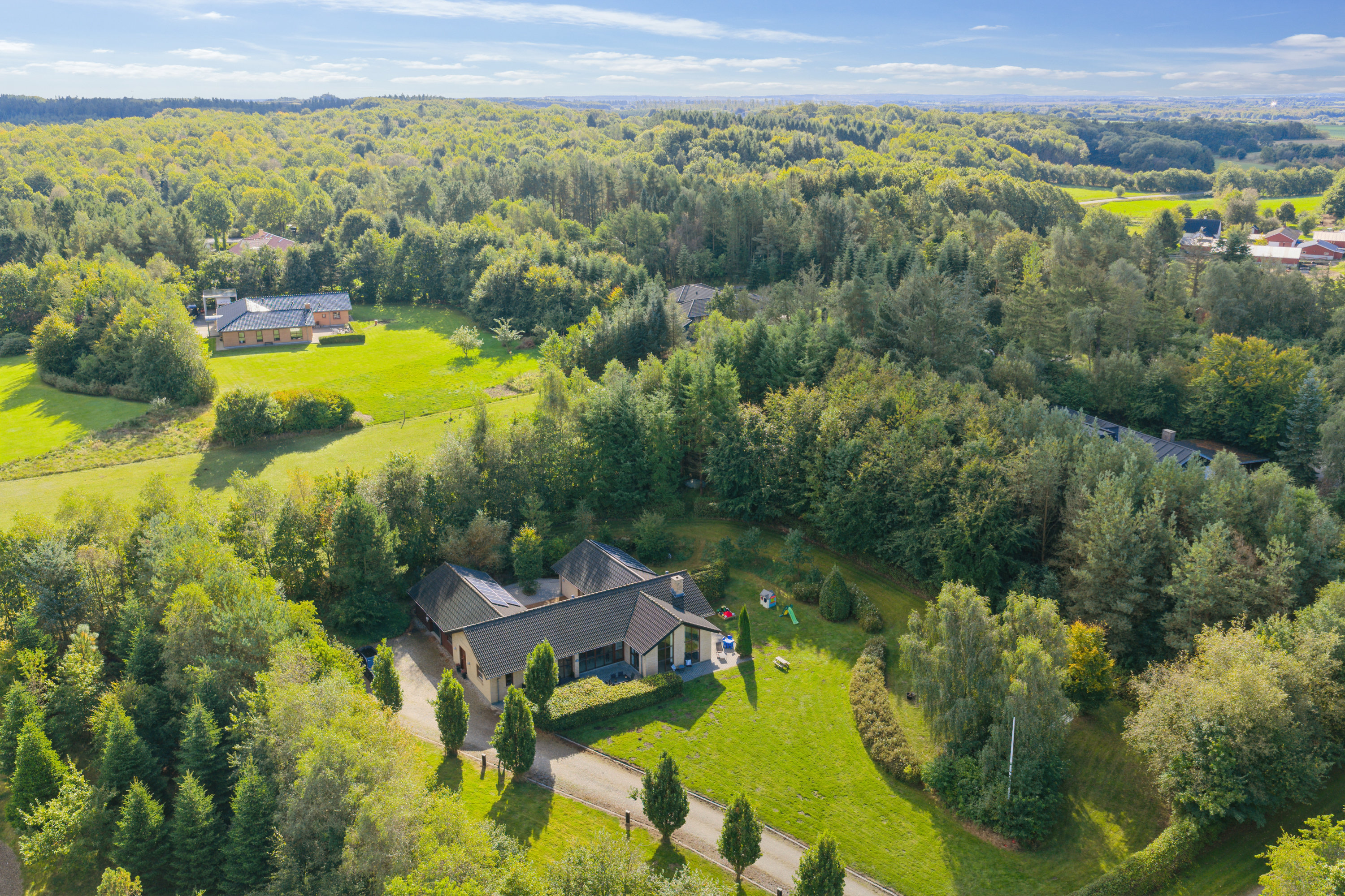 Fremhævet luftfoto billede i fuldskærmstilstand. Billede af Skodshøj 39, Guldbæk, 9530 Støvring