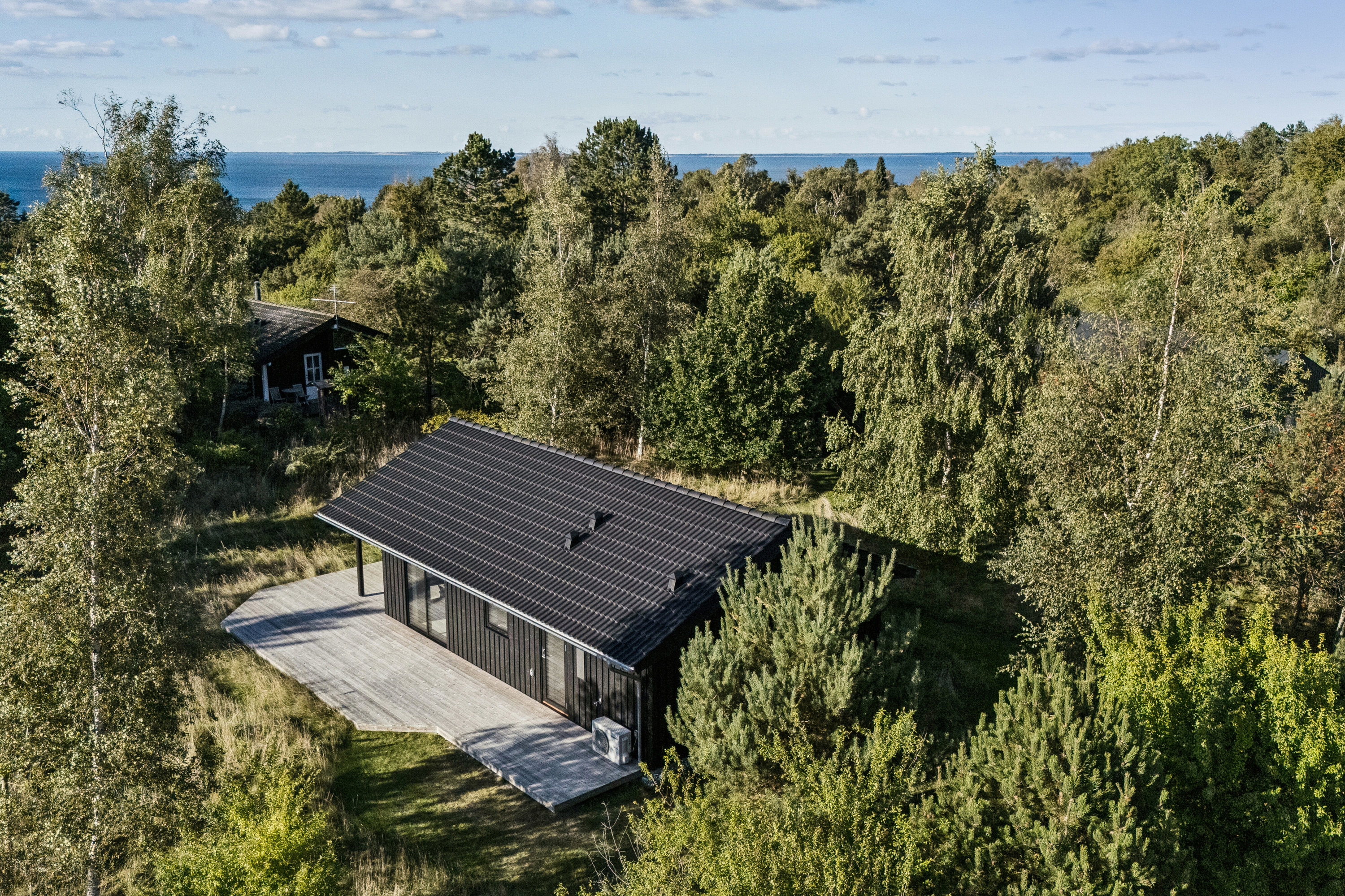 Miniaturebillede 1: set fra haven. Billede af Abildhøj 3, Veddinge, 4540 Fårevejle