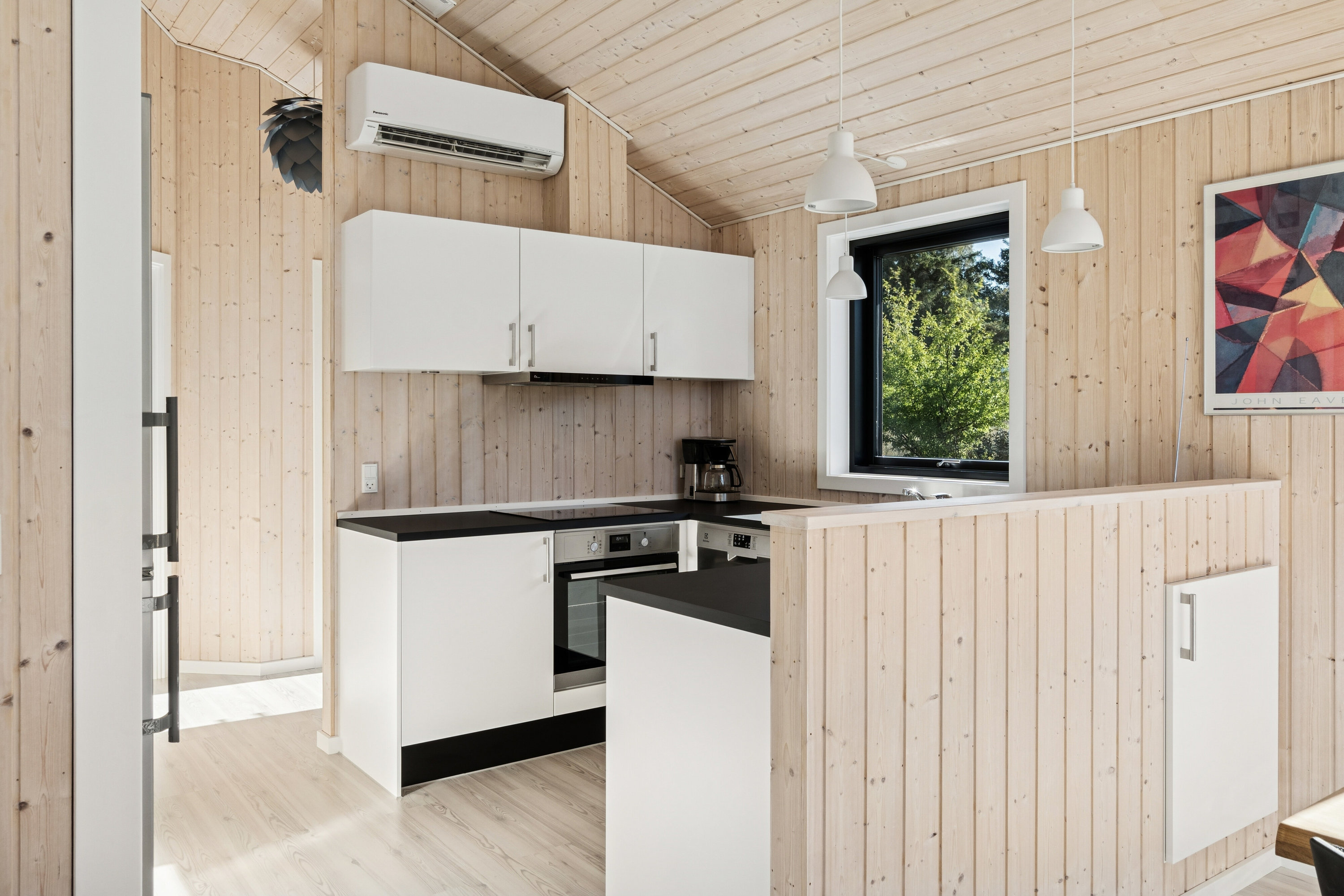 Fremhævet køkken billede i fuldskærmstilstand. Billede af Abildhøj 3, Veddinge, 4540 Fårevejle