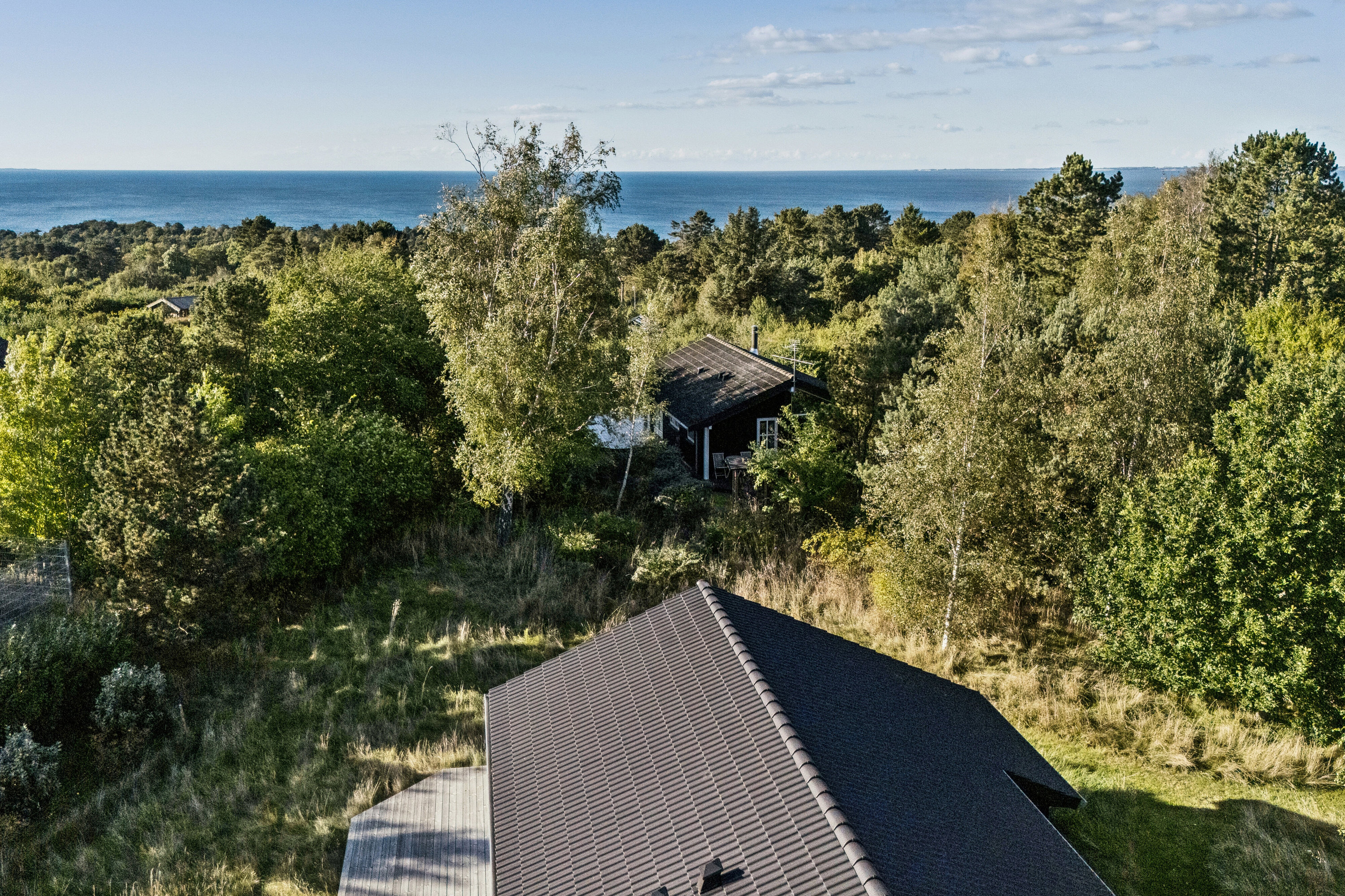 Fremhævet udendørs billede i fuldskærmstilstand. Billede af Abildhøj 3, Veddinge, 4540 Fårevejle