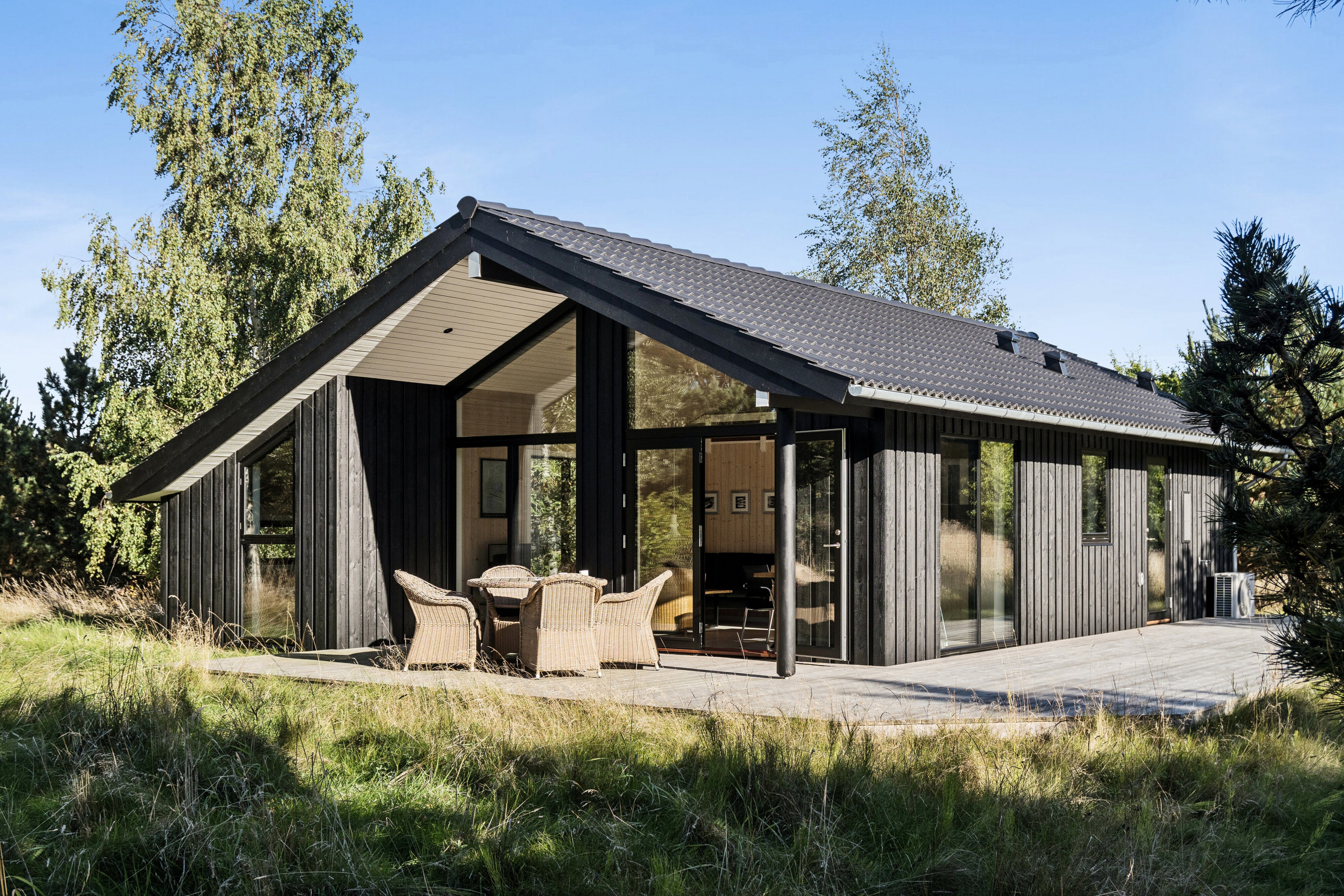 Fremhævet set fra haven billede i fuldskærmstilstand. Billede af Abildhøj 3, Veddinge, 4540 Fårevejle