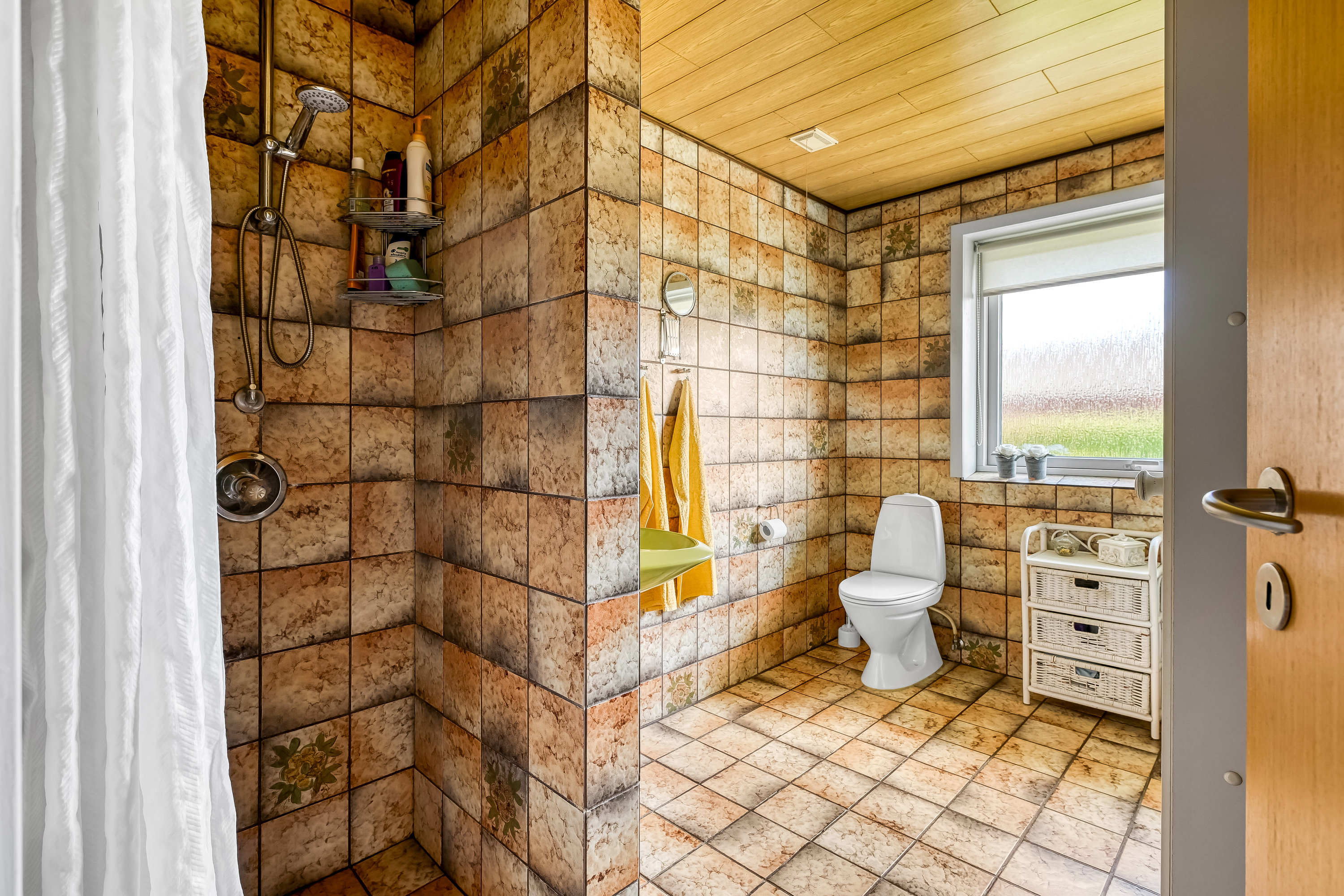 Fremhævet badeværelse billede i fuldskærmstilstand. Billede af Dalbo 68, 7200 Grindsted