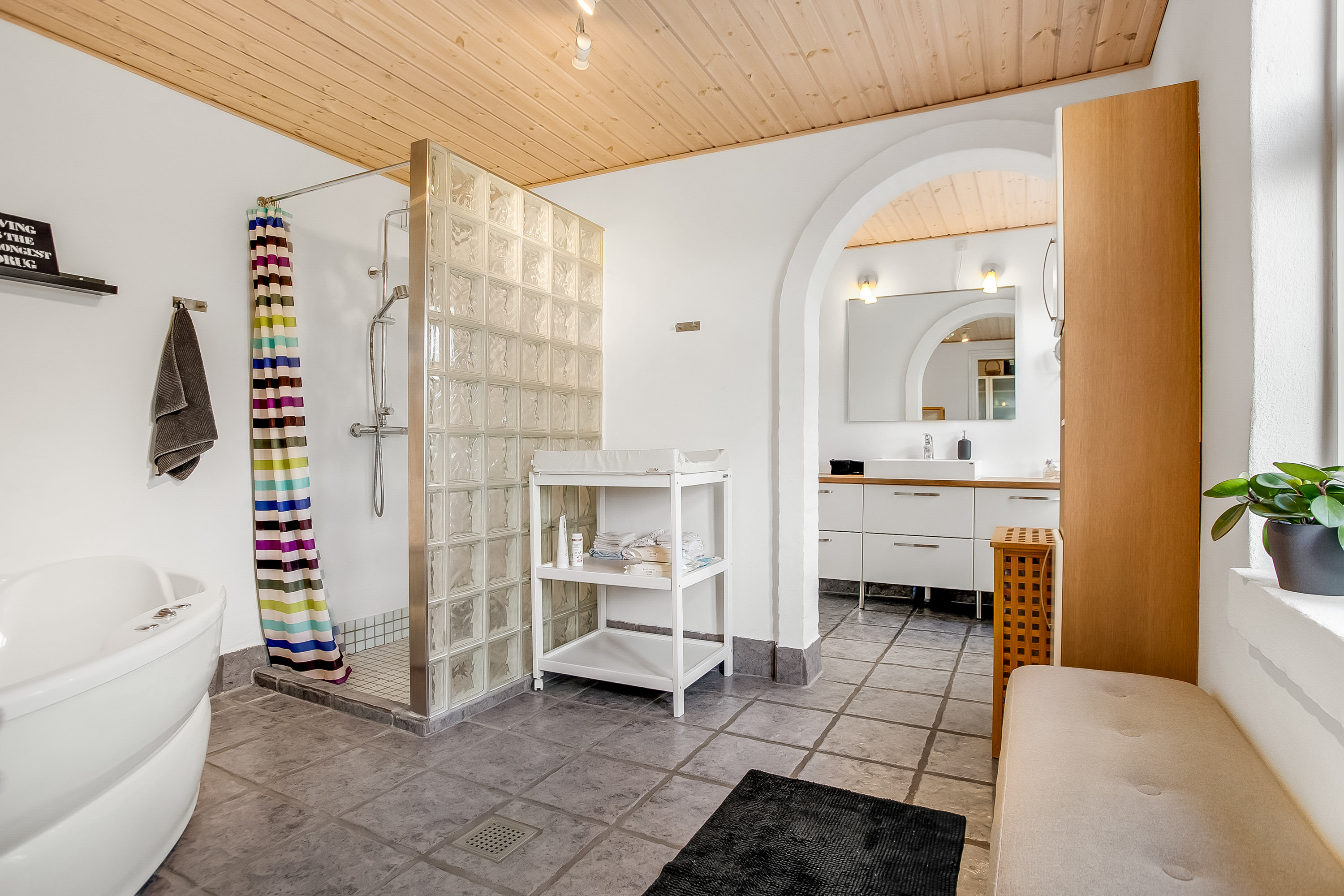 Fremhævet  billede i fuldskærmstilstand. Billede af Mølkærvej 12, Ødsted, 7100 Vejle