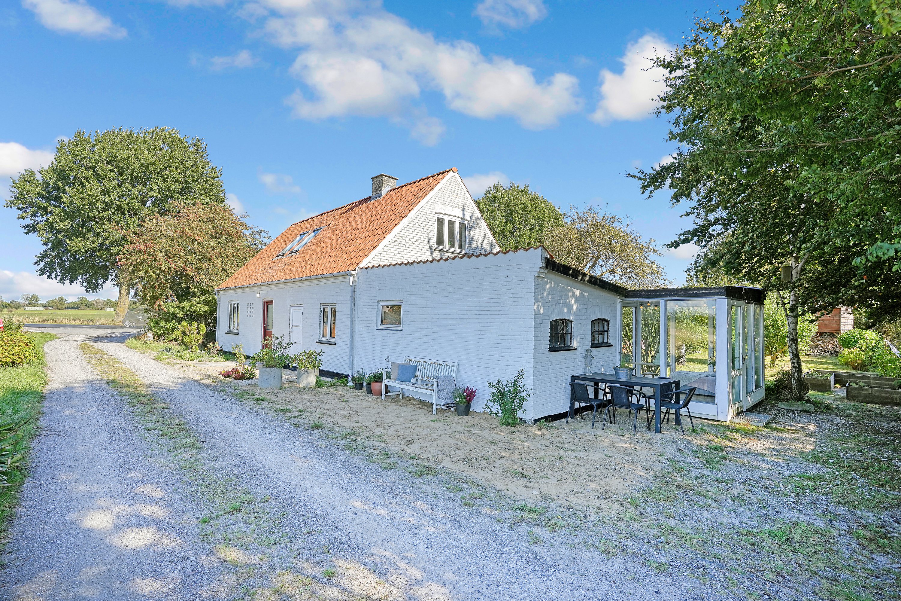 Villa: Ejendommen på Roskildevej 1, Solrød, 2680 Solrød Strand
