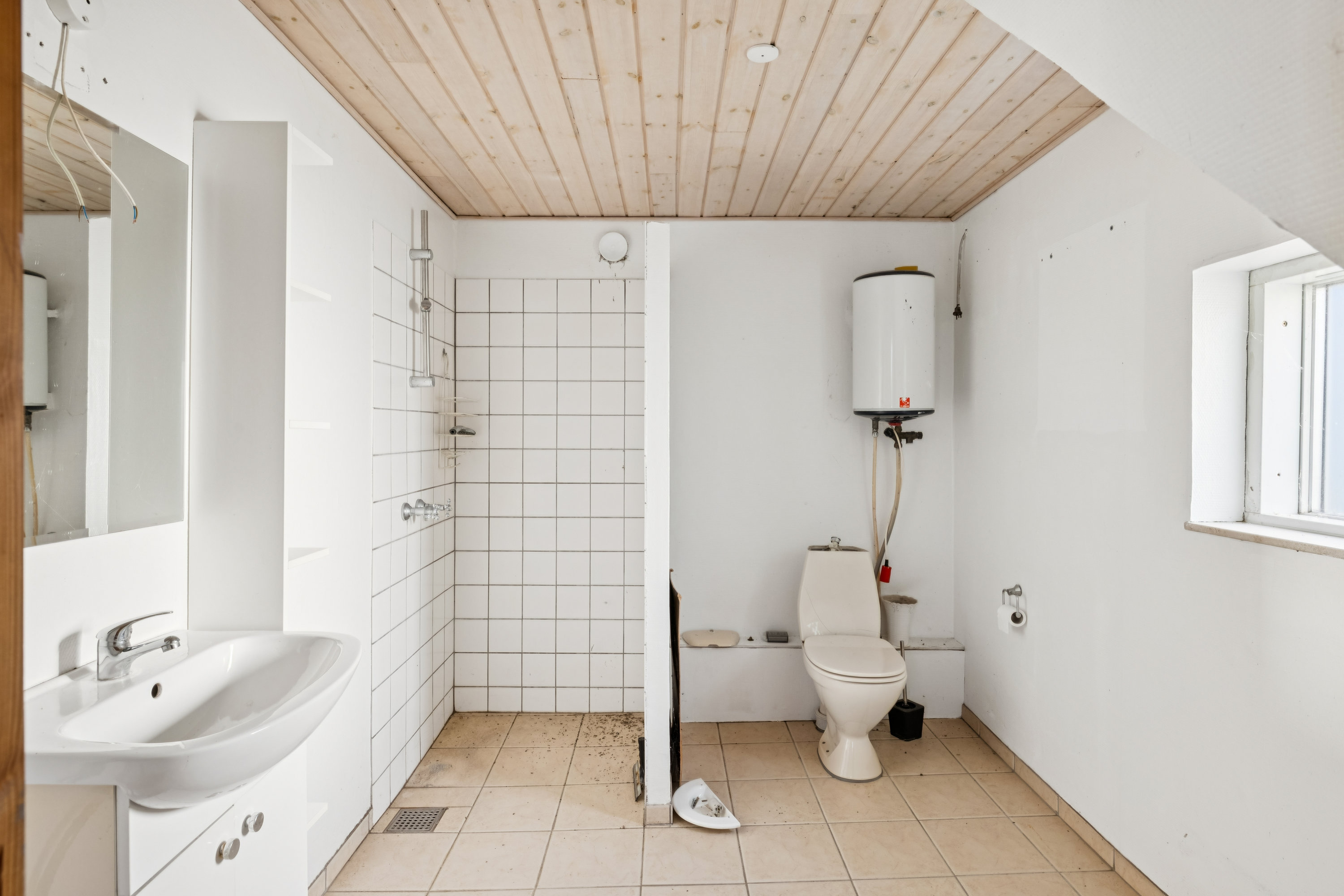 Fremhævet badeværelse billede i fuldskærmstilstand. Billede af Bendstrupvej 52, 8541 Skødstrup