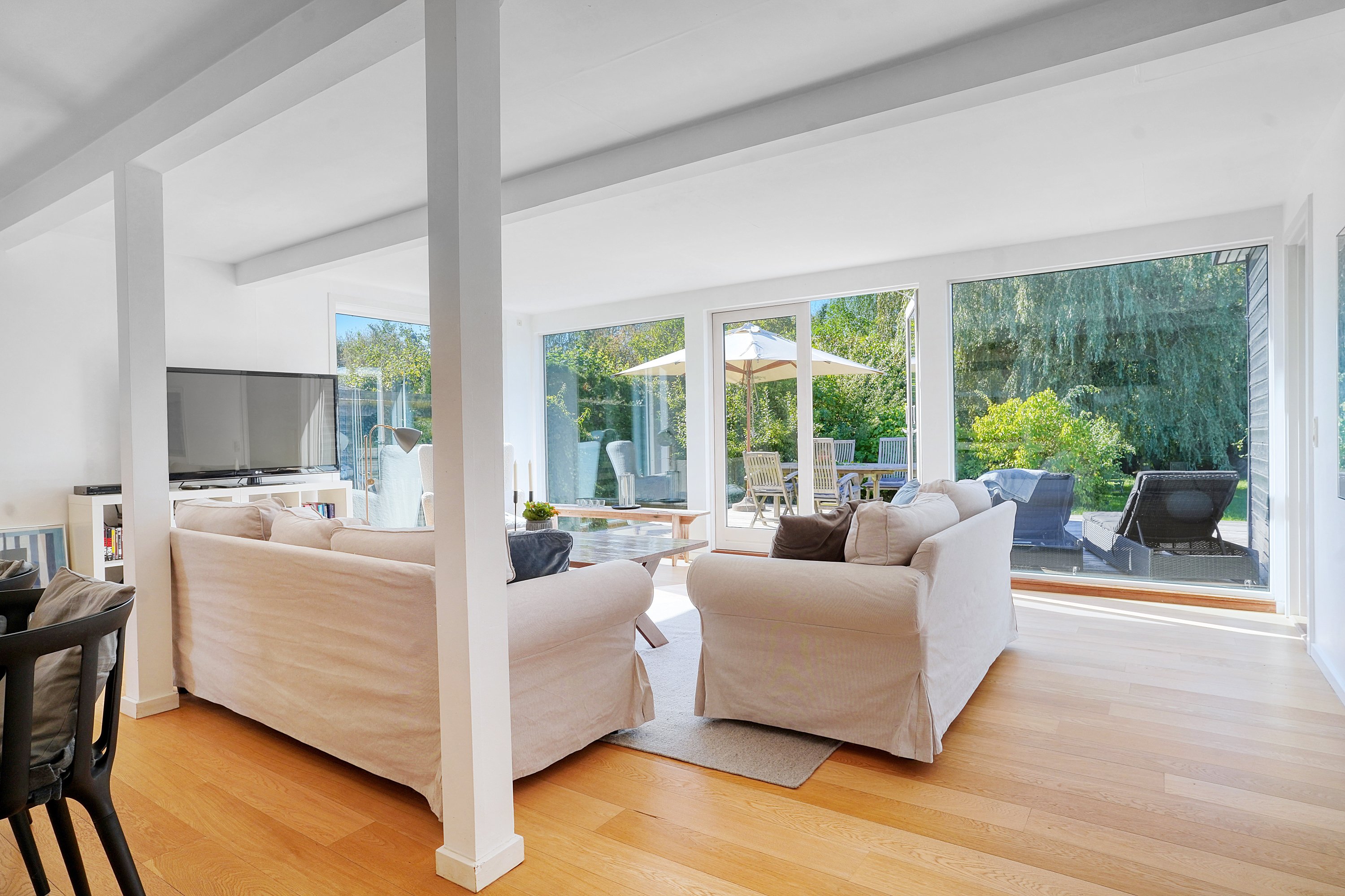 Fremhævet stue billede i fuldskærmstilstand. Billede af Ledgårdsvej 18, 3100 Hornbæk