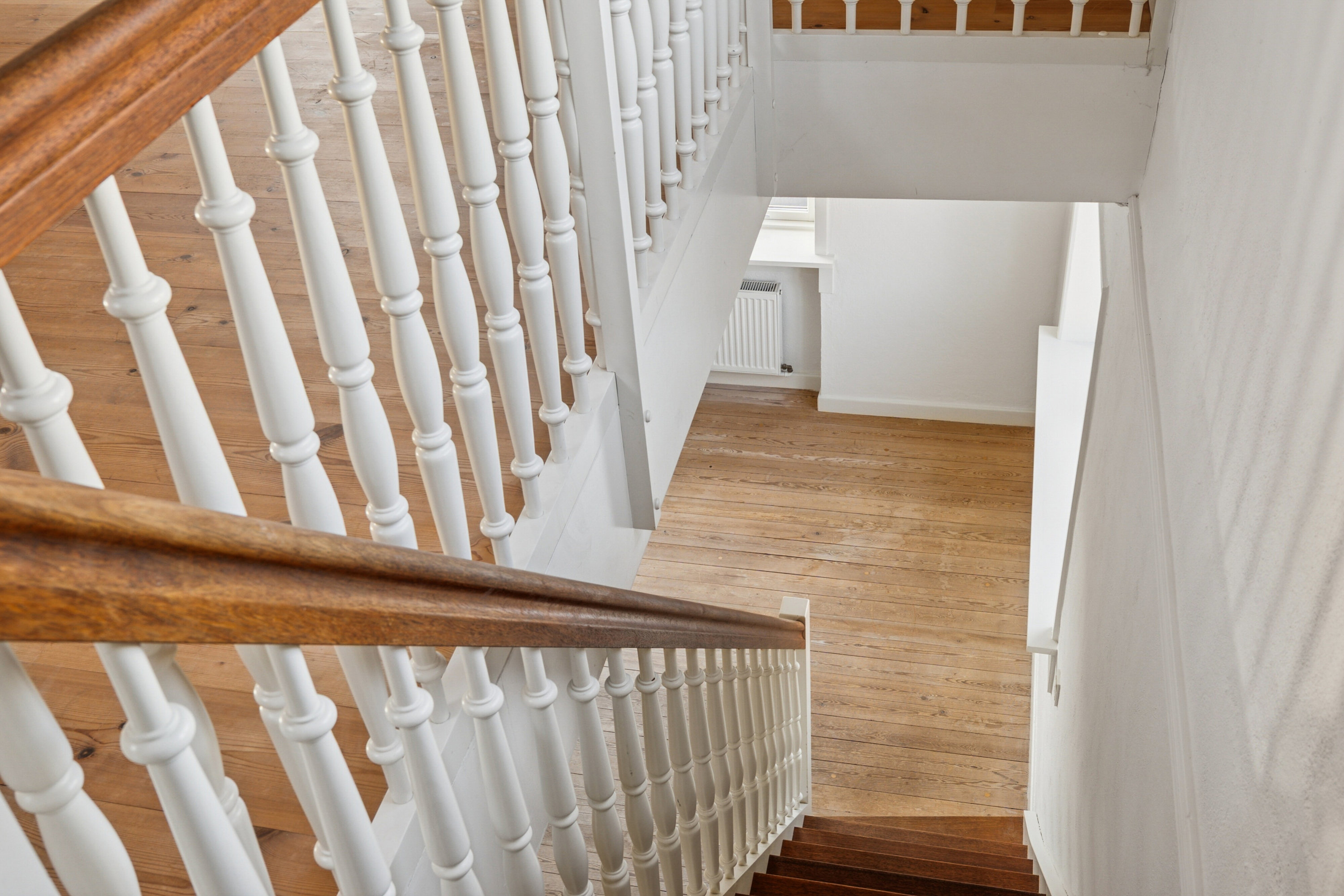 Fremhævet trappe billede i fuldskærmstilstand. Billede af Kampmannsgade 7, 1., 7400 Herning